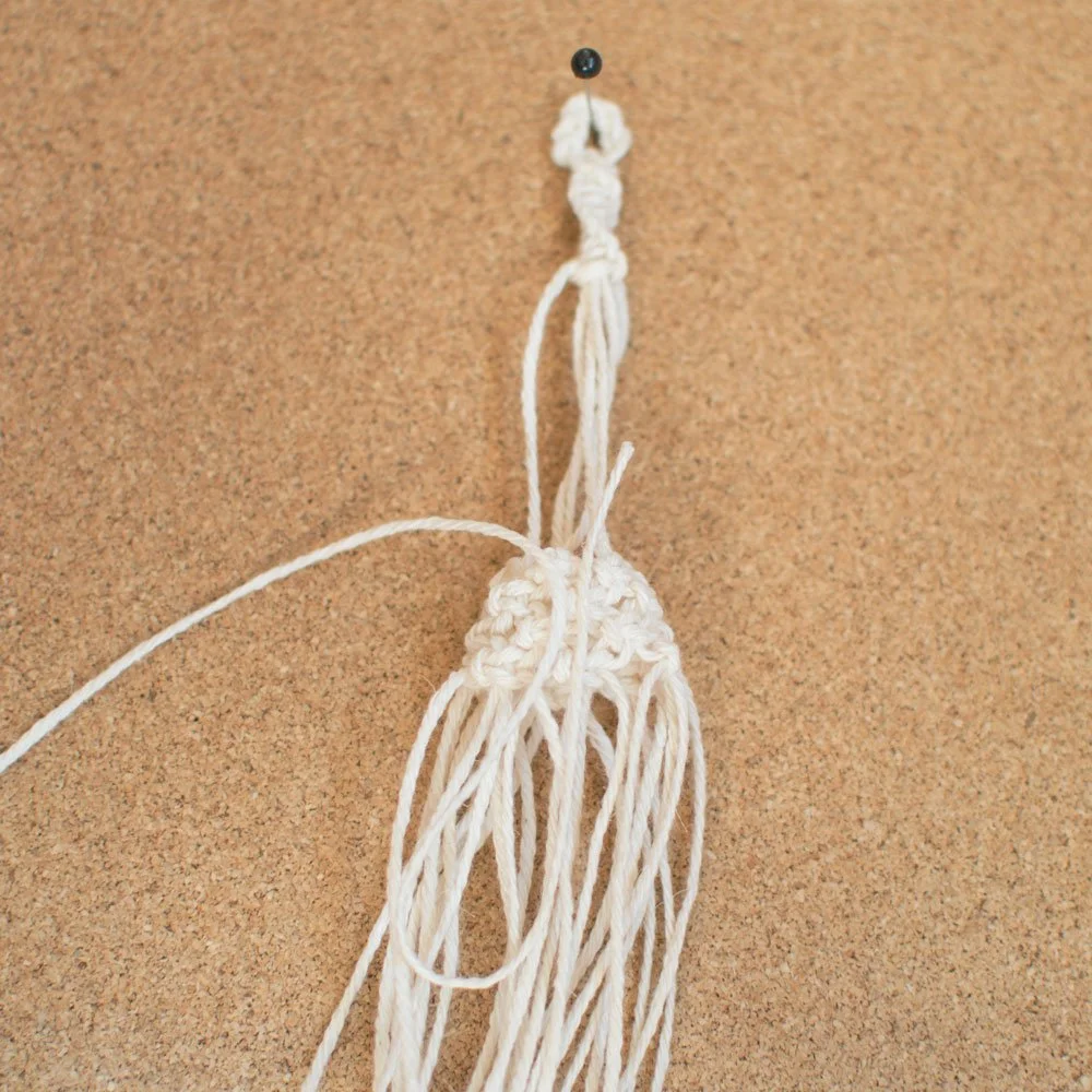 macrame car charm tutorial step