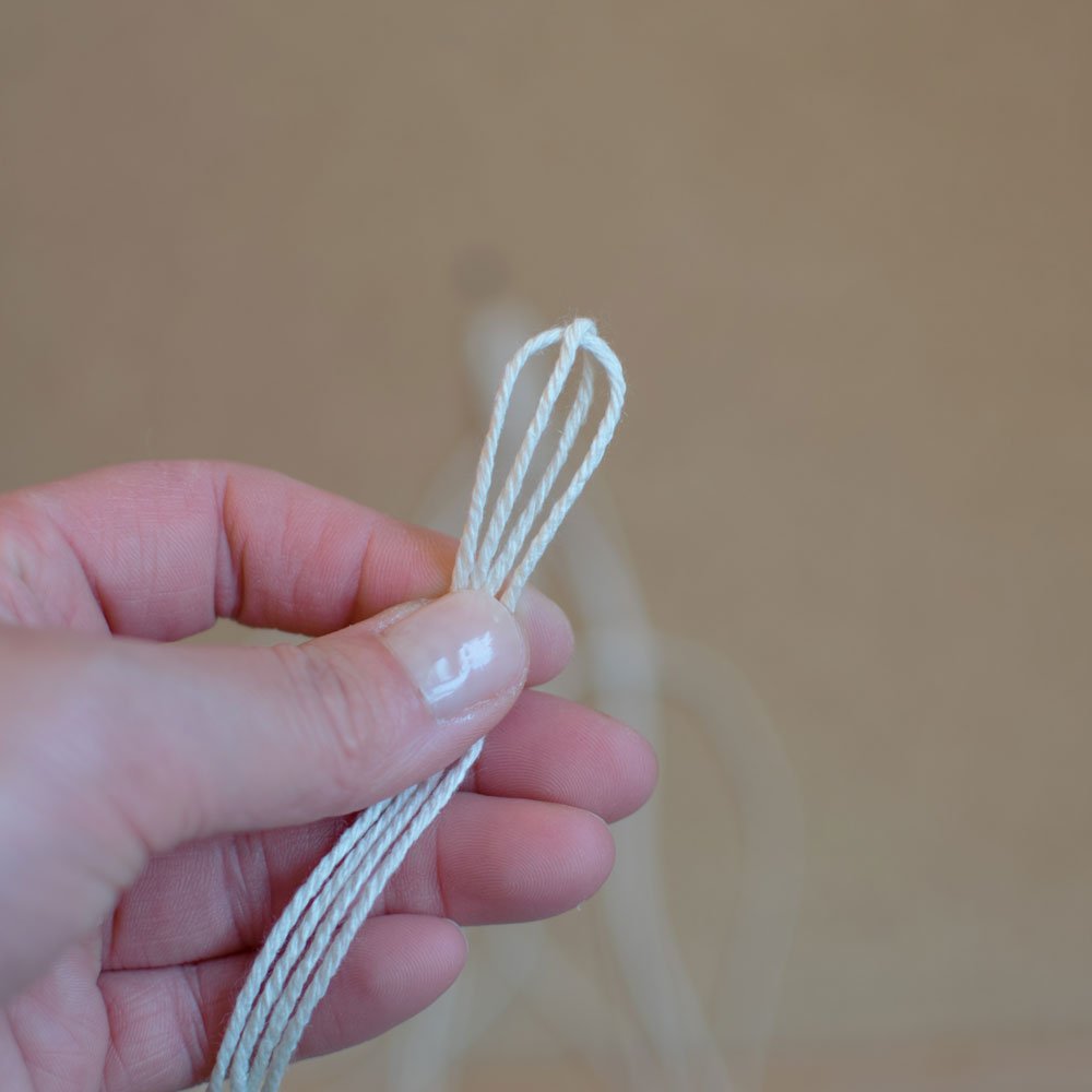 macrame car charm tutorial step