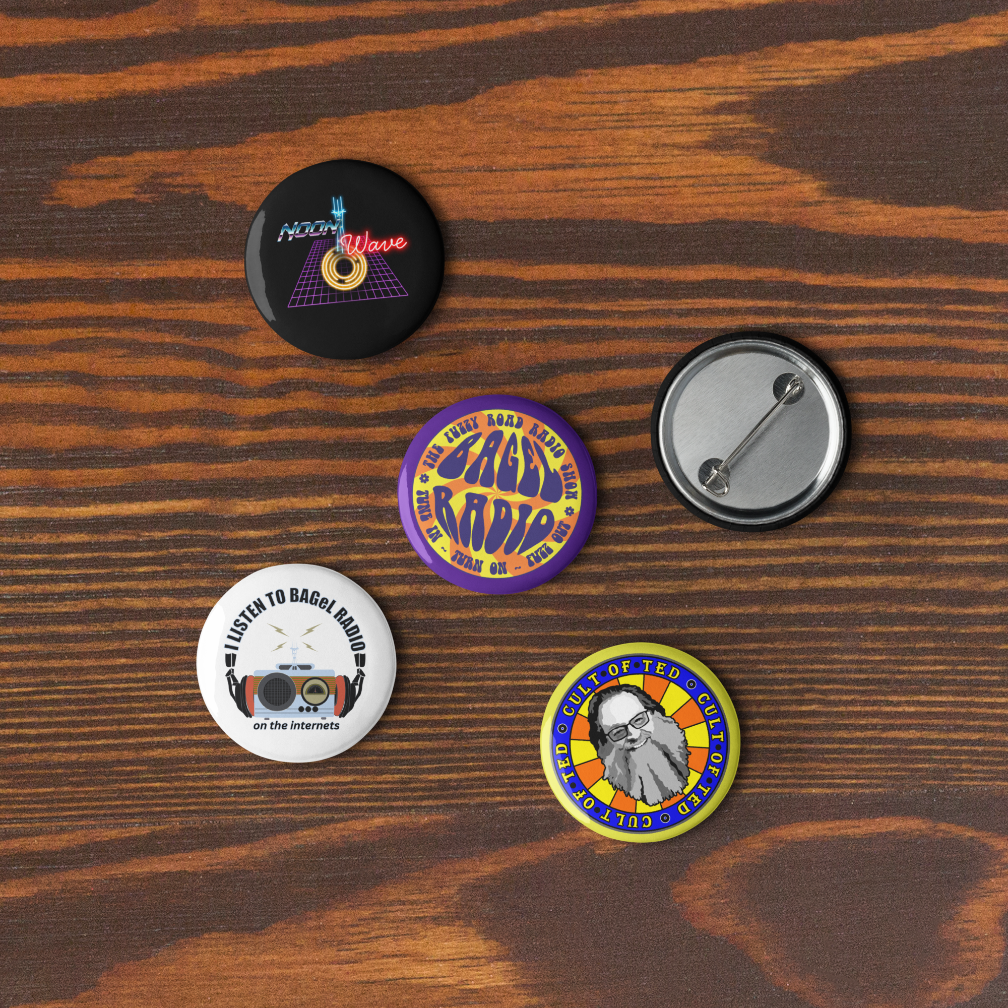 set-of-pin-buttons-white-1.25-front-6a225ffd2cead.png