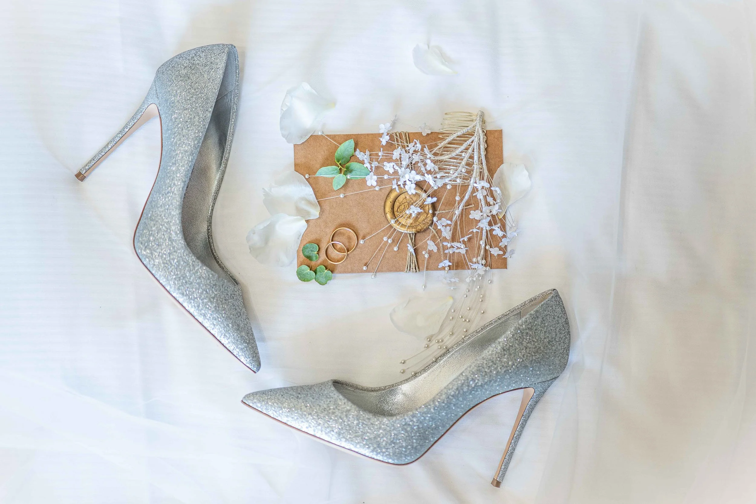 Dettagli sposa: scarpe e accessori – Tenuta Montezeglio, matrimonio Paolo e Camilla
