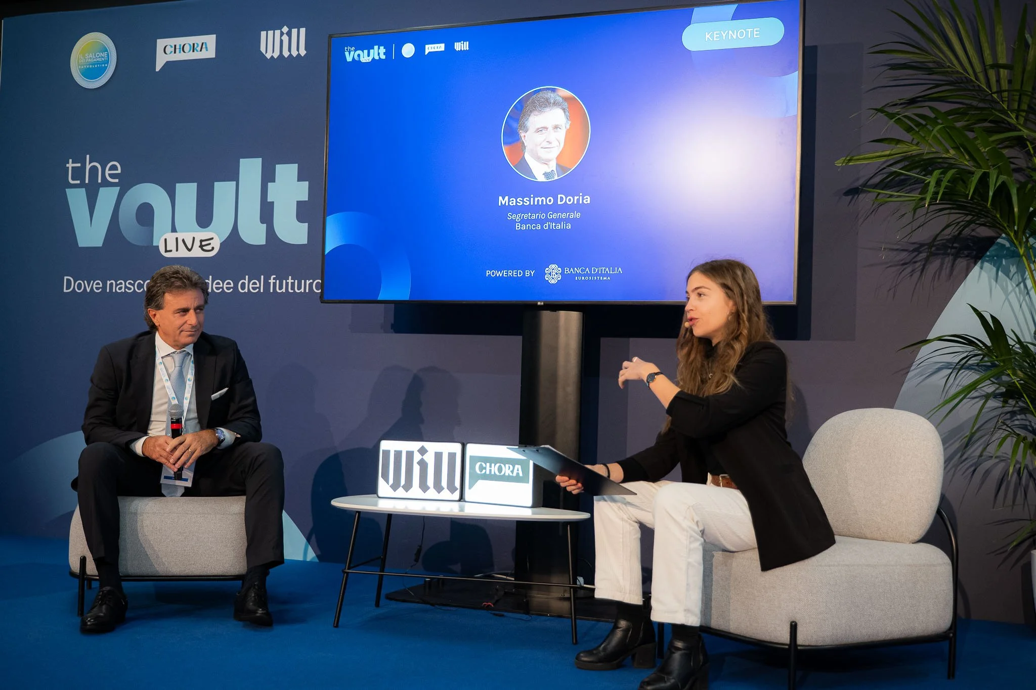 Intervento di Massimo Doria di Banca d’Italia durante una keynote a The Vault al MiCo di Milano, in dialogo con la moderatrice di Will Media. Reportage fotografico corporate realizzato da Max Capuzzi.