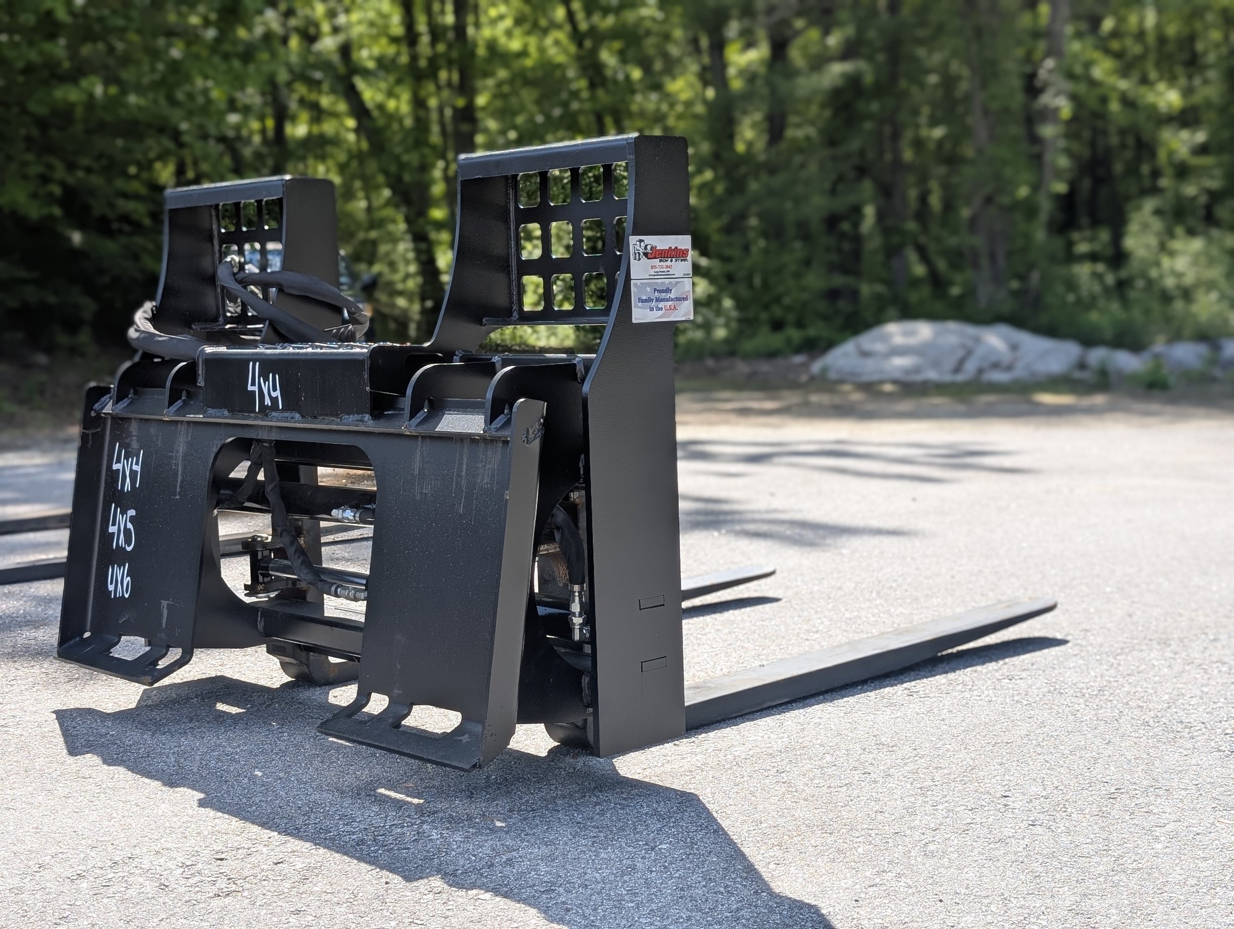 4x4 sliding forks side view.jpg