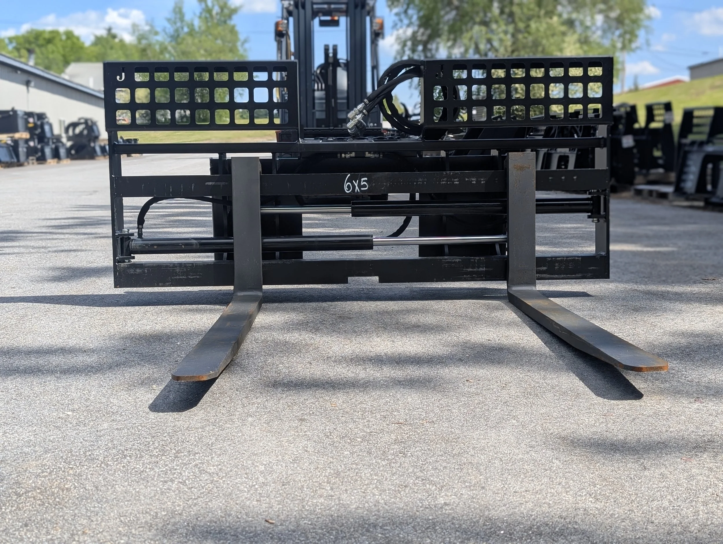 6x5 forks front view.jpg