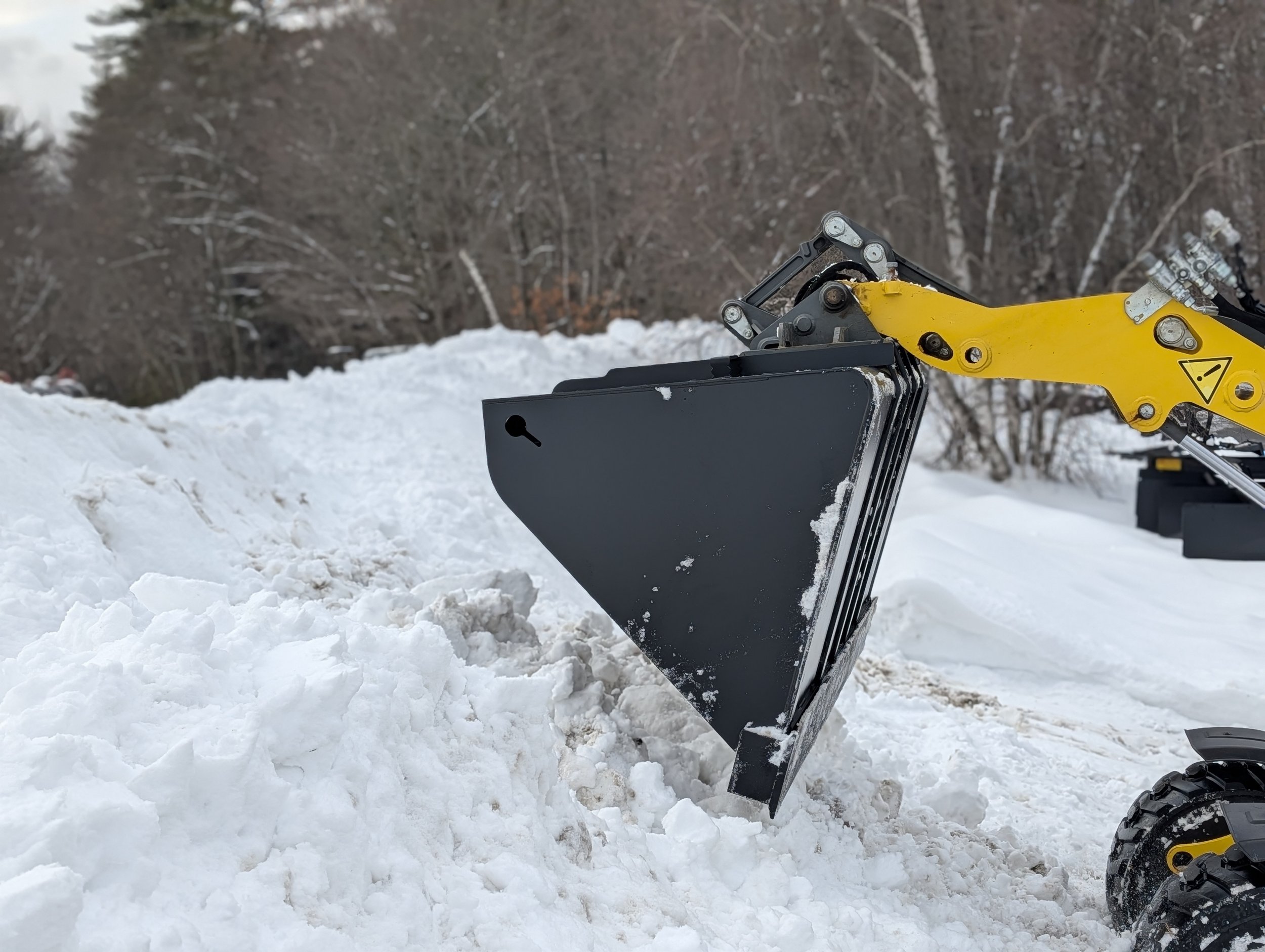 Jenkins Snow/Materials Buckets — NH Skid Steer Attachments