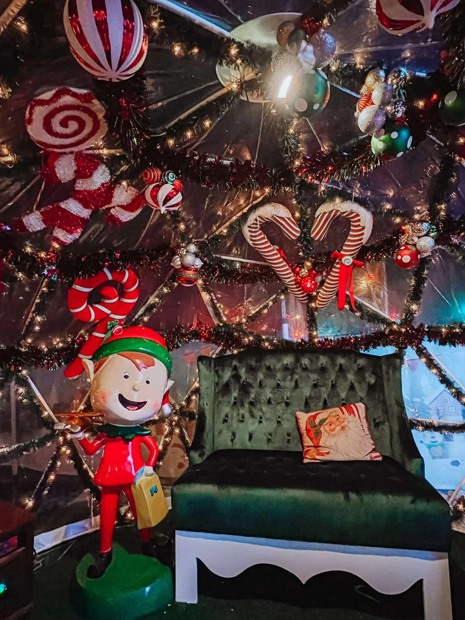 Santa Chalet 2.jpg