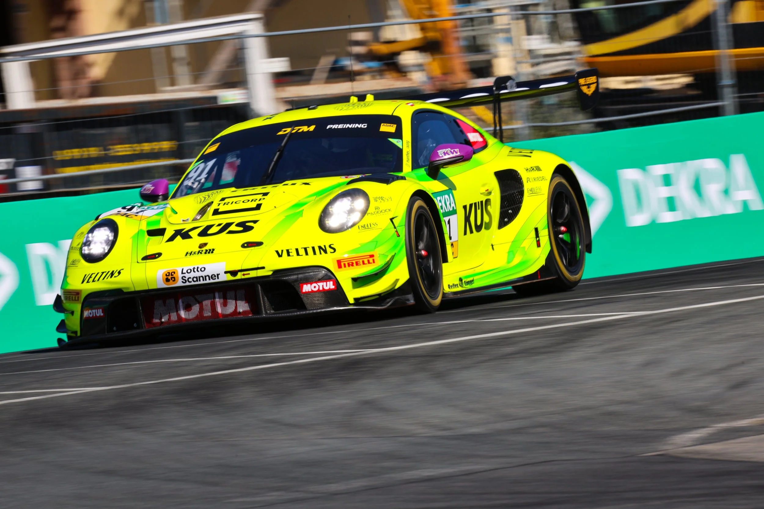 AW1_4918.jpg