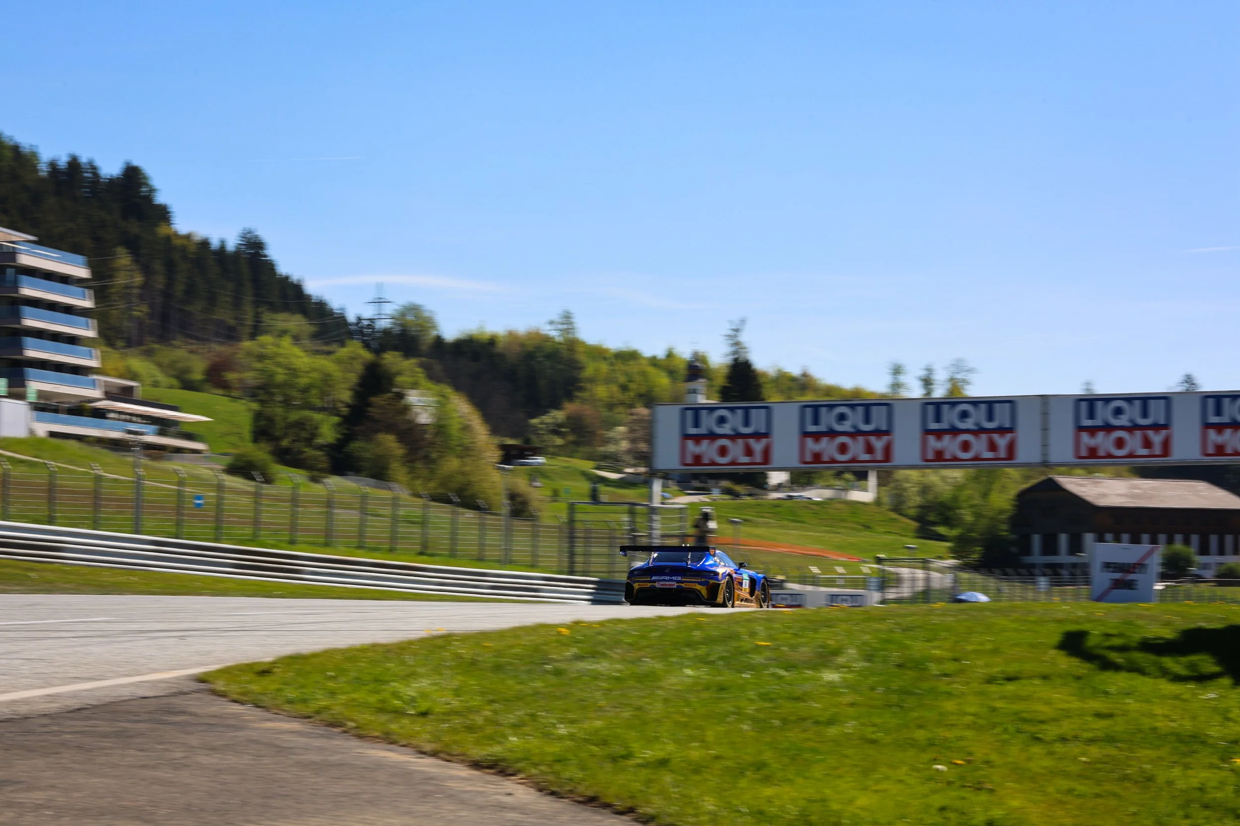 AW3_0807.jpg