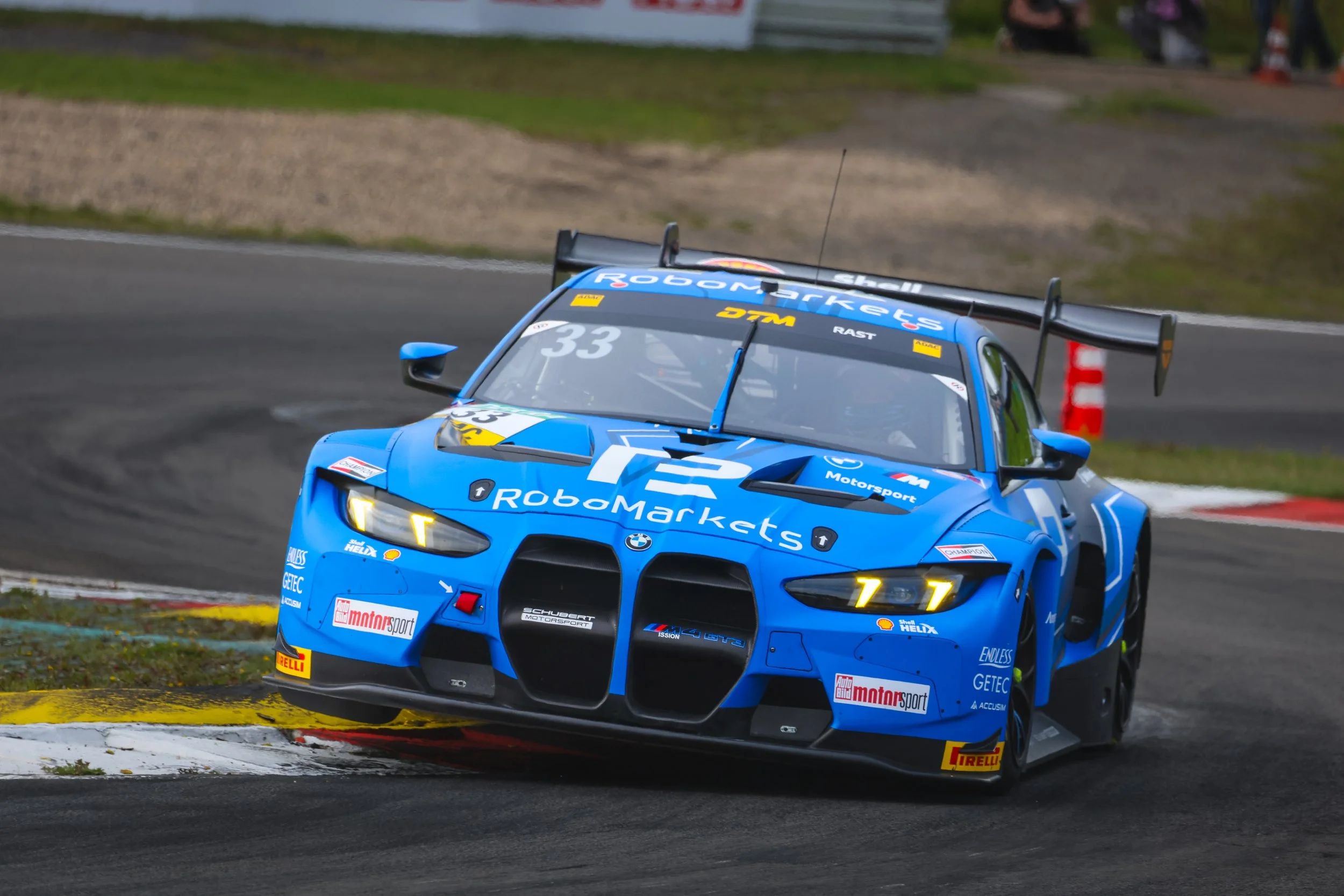 Rast feiert nach Galavorstellung seinen 30. DTM-Sieg