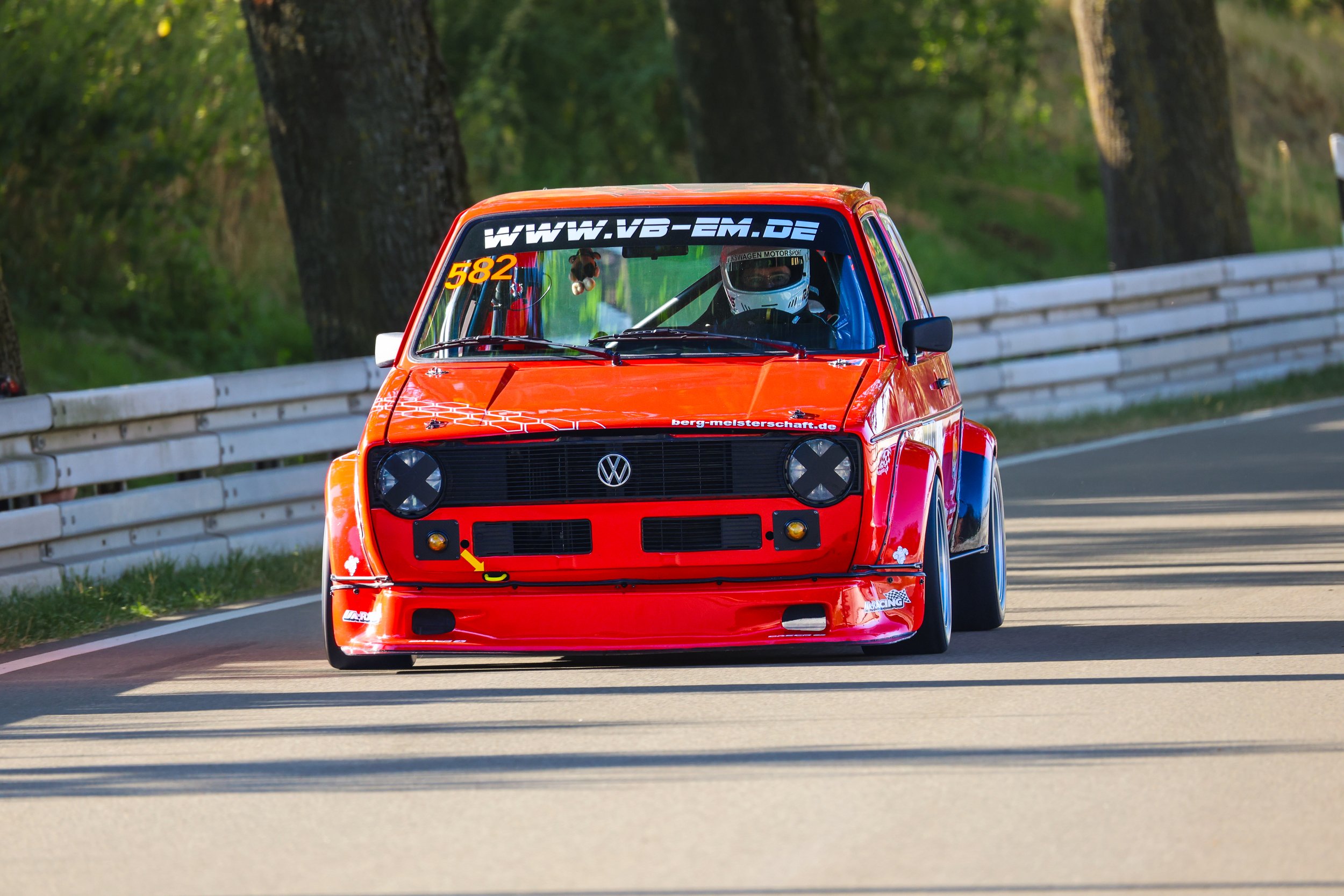 AW1_0900.jpg