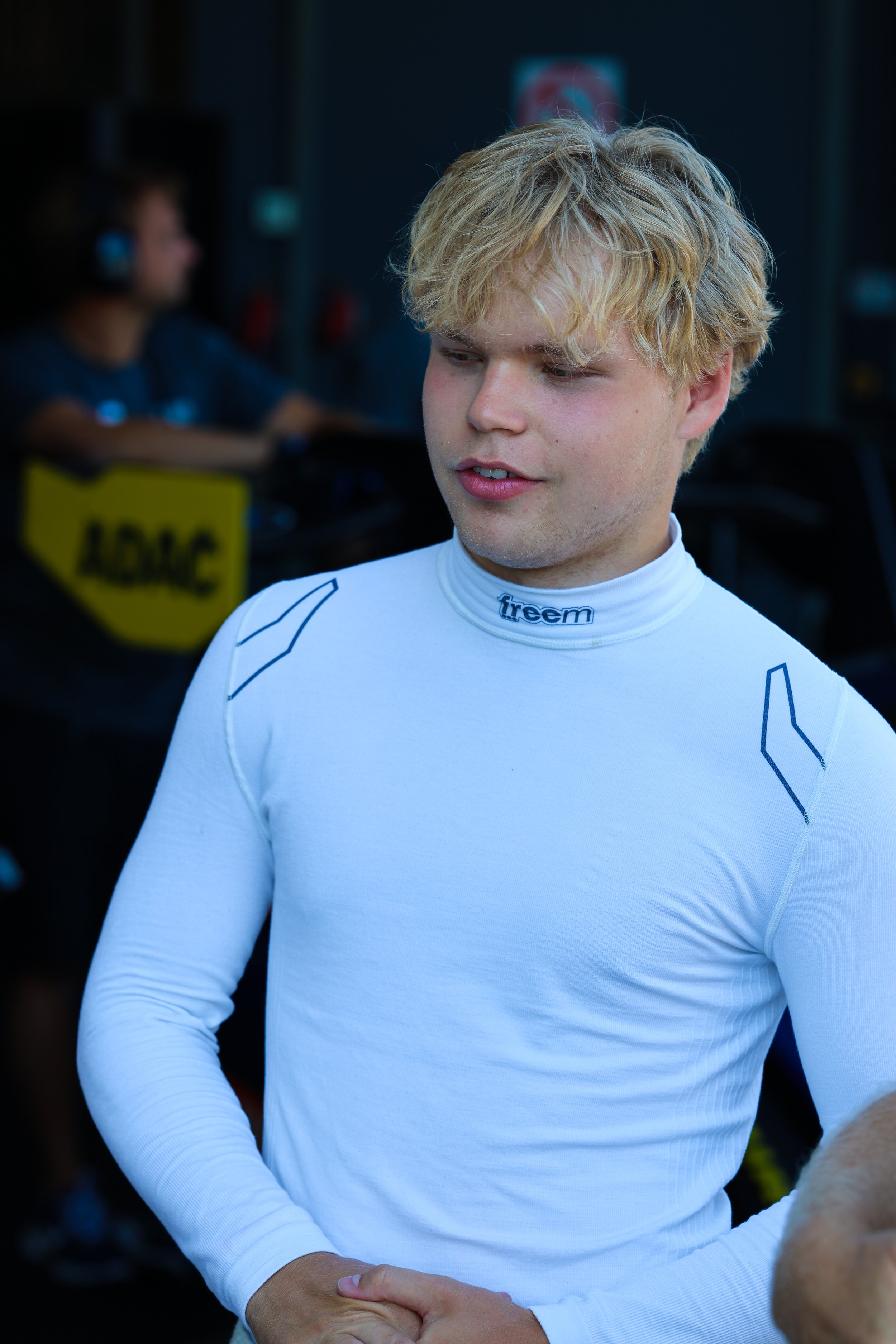 AW1_1043.jpg