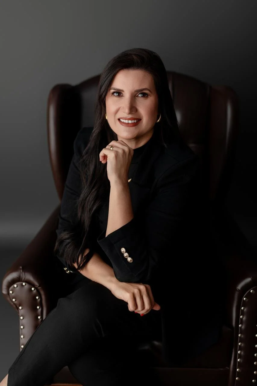 Por Que Algumas Pessoas Parecem Não Envelhecer? O Segredo da Manutenção Contínua Que a Estética Tradicional Nunca Explicou