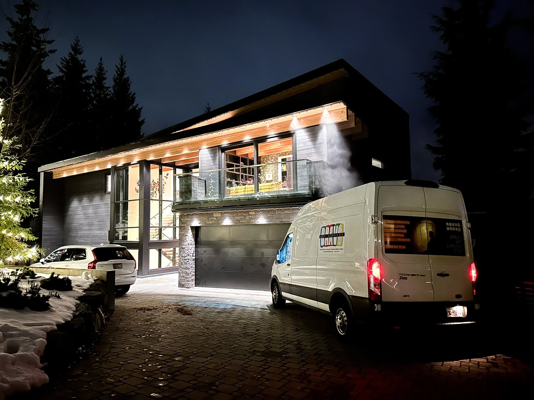 Santa has his sleigh.
We have the Bravo van (Herbie).
Equally iconic. 🚐✨

 #installerlife #artinstall #artinstalled #gallerywall #toolbagchronicles #arthandlers #bravoartprojects #locallymade #localartist #art🎨