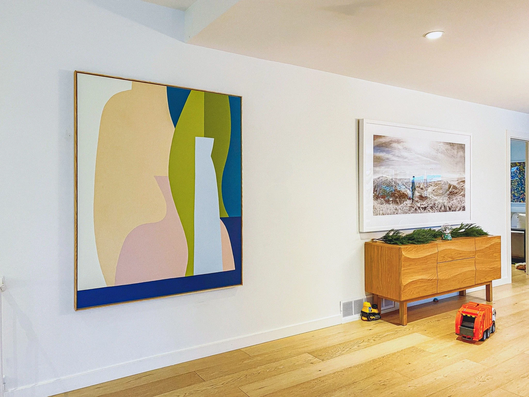 Serious art. Serious toys. A home where art and play can coexist. 
Artist: Scott Sueme

 #ArtHandlers #art🎨 #bravoarts #smallbusinesslove #arthandlers #toolbagchronicles