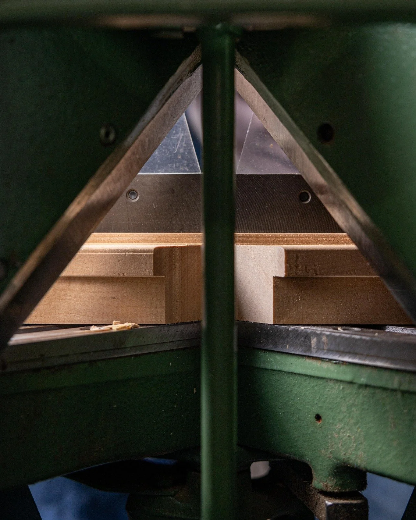 We are hard at work making our pre-made gallery stretcher frames at the BravoArtStudio.com headquarters. For the goods shop at the link in Bio! 🖼

 #vancouver #canadianmade🇨🇦 #bravoartstudio #artistsupplies #supportsmallbusiness #vancouveratists #