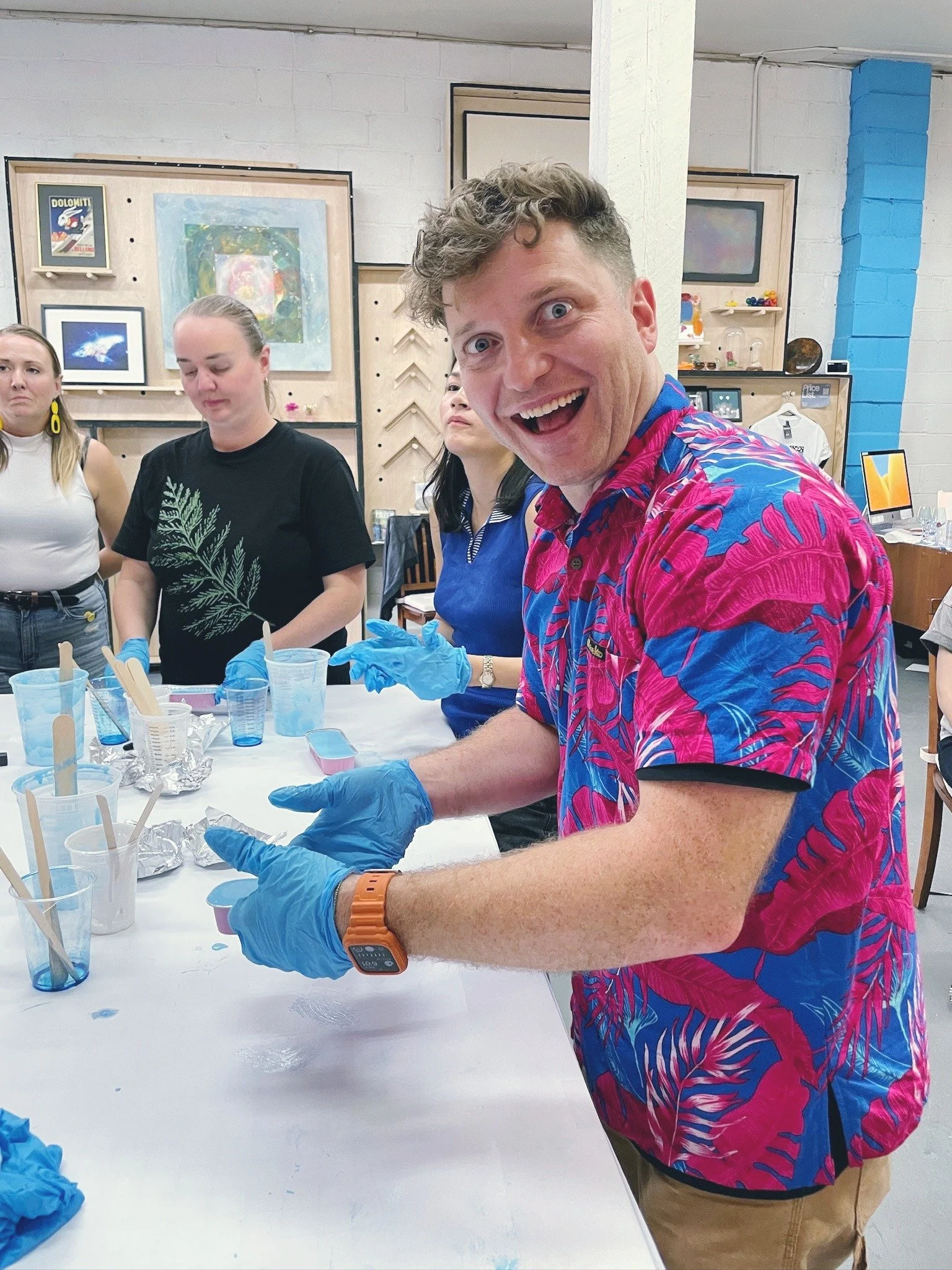 A little reminder ✨
We&rsquo;re still looking for artists, creatives, workshop hosts, collaborators, volunteers, and community feedback as we shape Bravo Art Projects for the summer.
If you have a moment, we&rsquo;d love for you to fill out our short