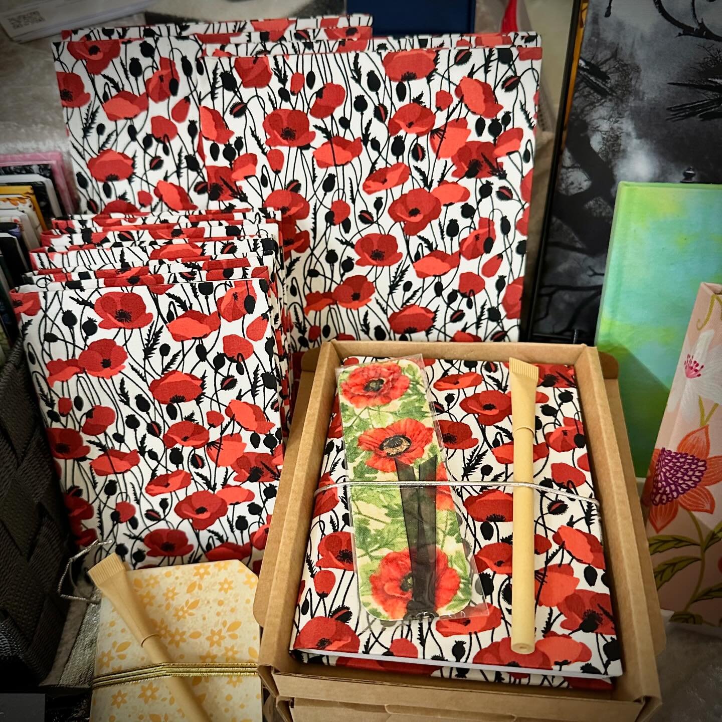 ✨All set up at Firth Community Centre for the Winter Fair - open 11am-3pm. ✨
📚Notebooks, gift sets and poppies aplenty ❤️

Getting busy already, so hope to see you there!

With @megans.makes1 @karentweed27 @black_bunny_crafts @emmas_papercraft @home