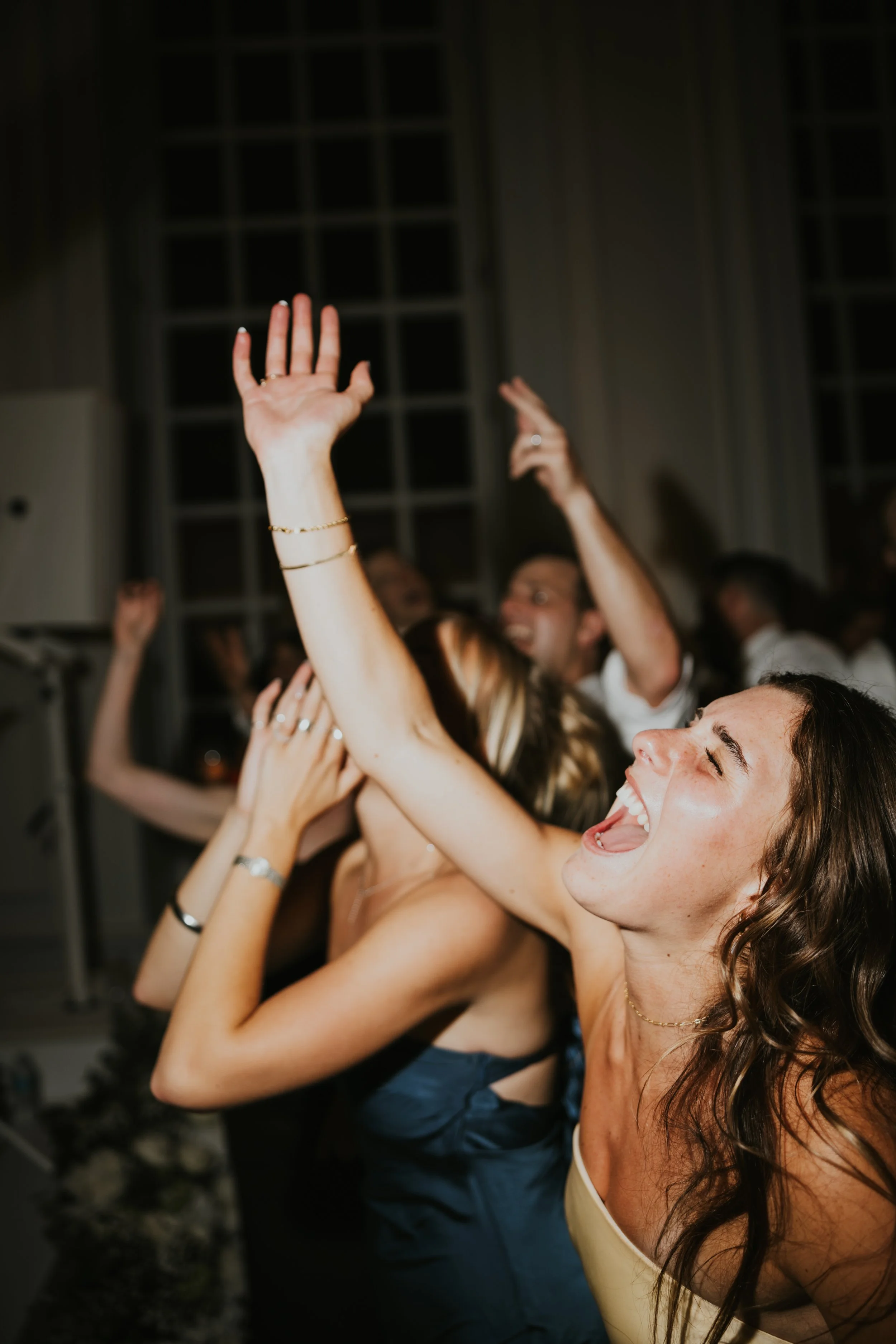 kensington-palace-orangery-wedding-party-dancing.jpg
