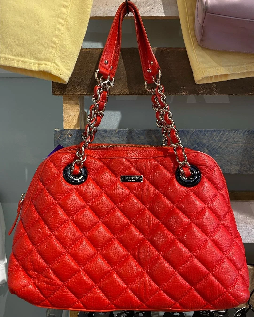 Pop in today to shop!  Open until 4pm

#consignmentshopdeale #sizzlingsummersale #sidewalksale #purses #outfitinspiration #deale #secondhandfirst #shopsouthcounty #theblueherondeale #secondhandclothes #secondhandstyle #secondhandfashion #shoplocaldea