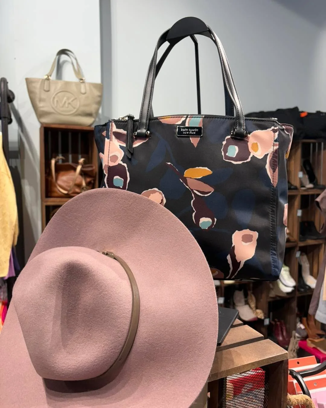 Just a few snapshots through the store!  Fun new arrivals and great discounts throughout the store.

#fallfashion #fall #consignmentshopdeale #purses #outfitinspiration #deale #Deale #secondhandfirst #shopsouthcounty #theblueherondeale