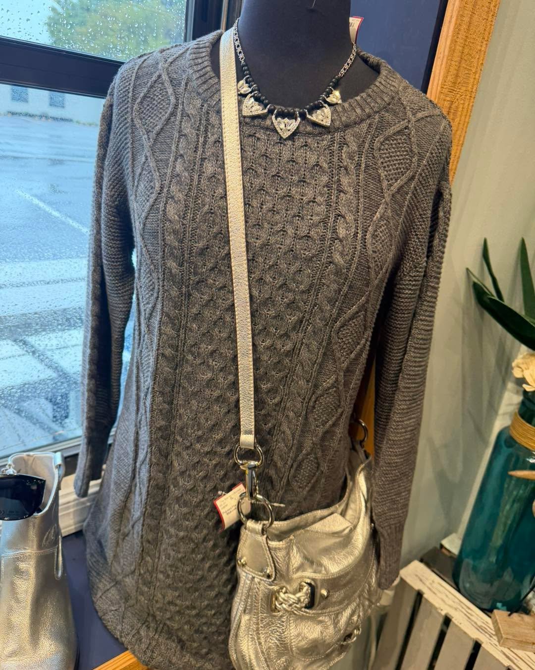 Who doesn&rsquo;t love a little retail therapy to brighten up a grey, rainy day?

Head over to The Blue Heron Boutique! Our racks are restocked, jeans &amp; pants are 20% OFF, and orange tags are 25% OFF!

A little shopping might be just what your Su