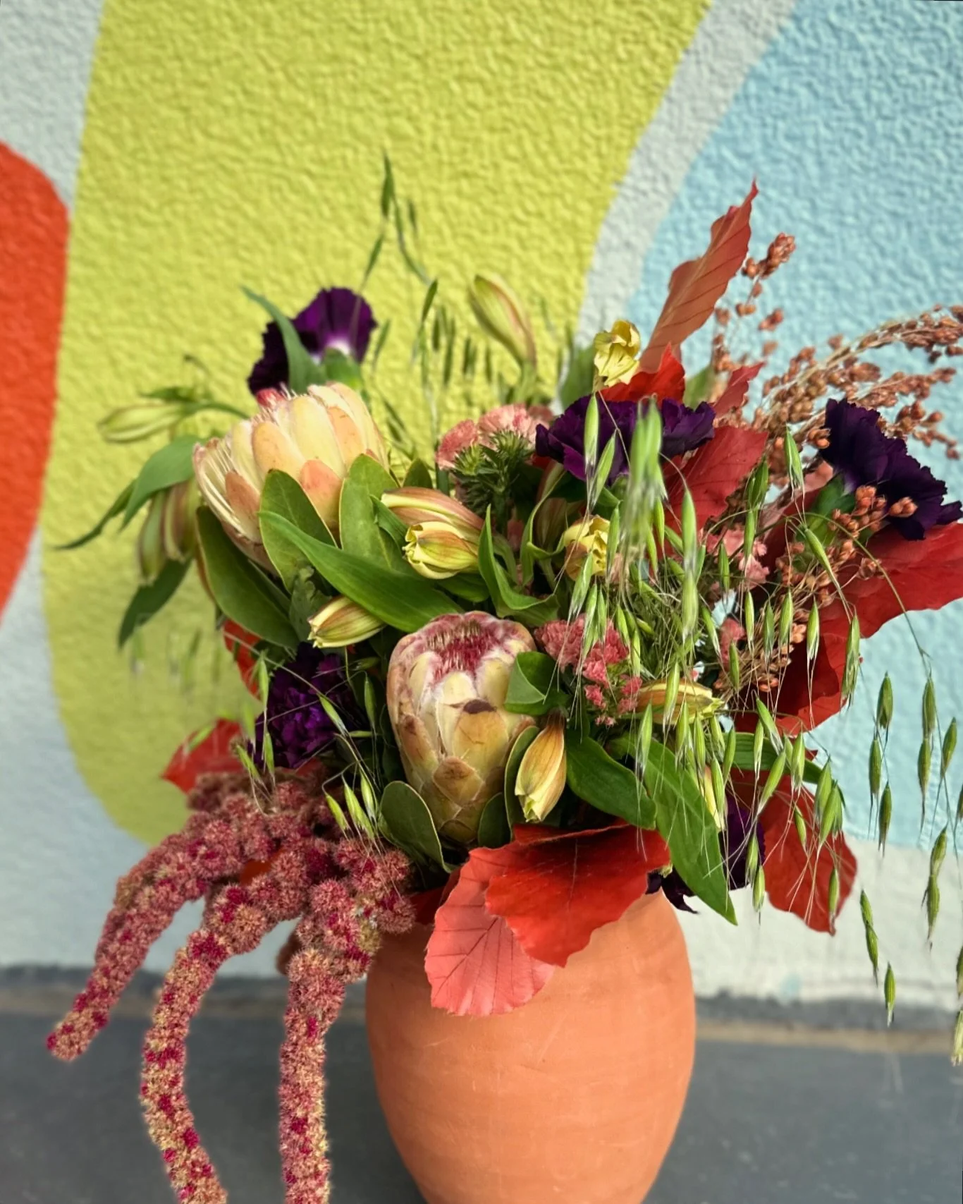 “adult holiday” vibes this week for open house π€Έπ»‍βοΈπβπ»
ICYMI, we have a limited number of orders remaining for thanksgiving blooms π link in bio to place your order before Thursday!