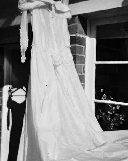 Love letters from the studio &amp; Te Tai Tokerau 🤍

1. Mum&rsquo;s wedding dress drying in the sun. Captured by my love @jo3eyb ❤️&zwj;🩹
2. Custom Corsage using fabric scraps
4. My favourite Darn of winter &lsquo;25
5. Mum&rsquo;s Wedding Dress, N