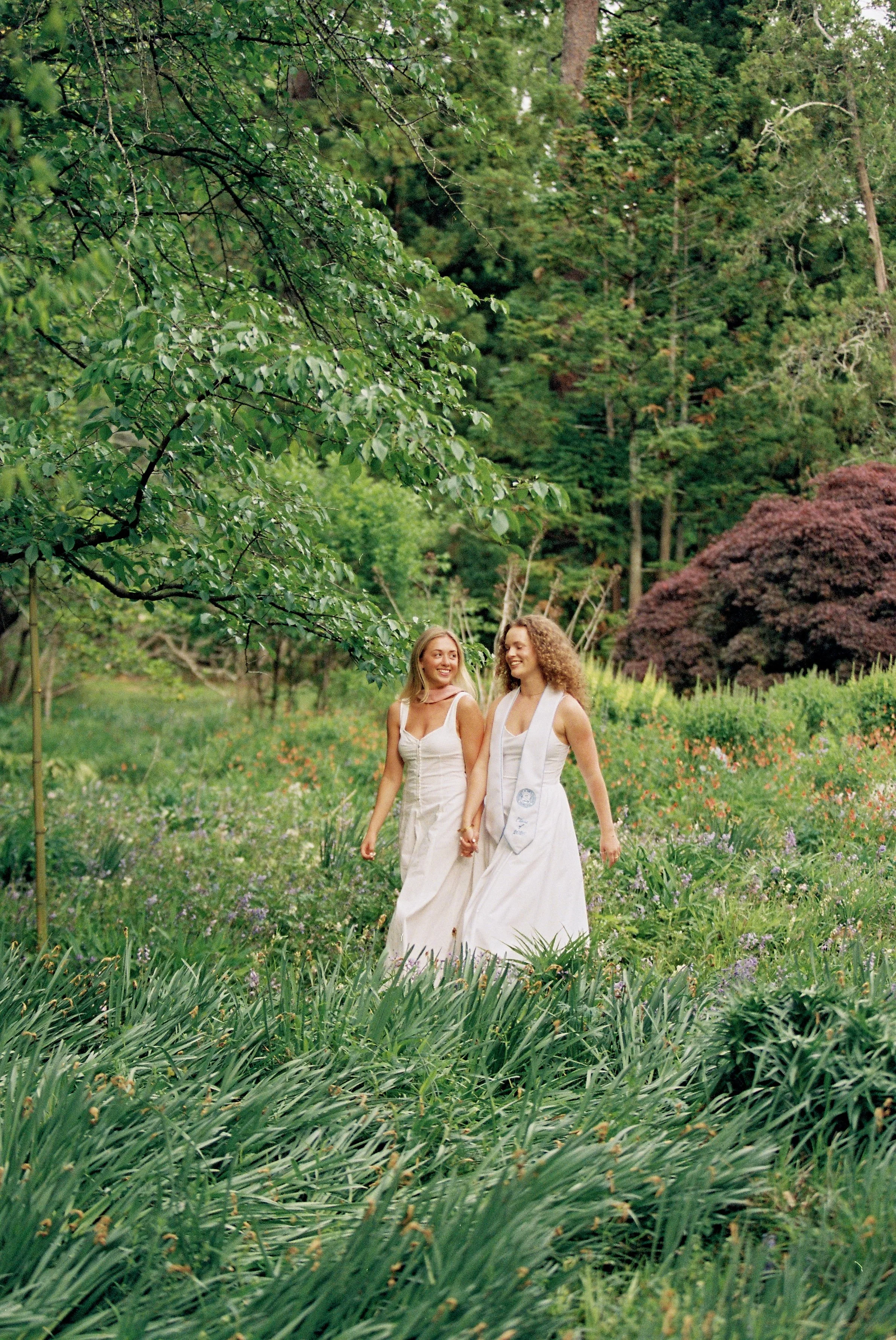20260406_Wilder_AshleighJosieGroupGrad_FILM-71.jpg