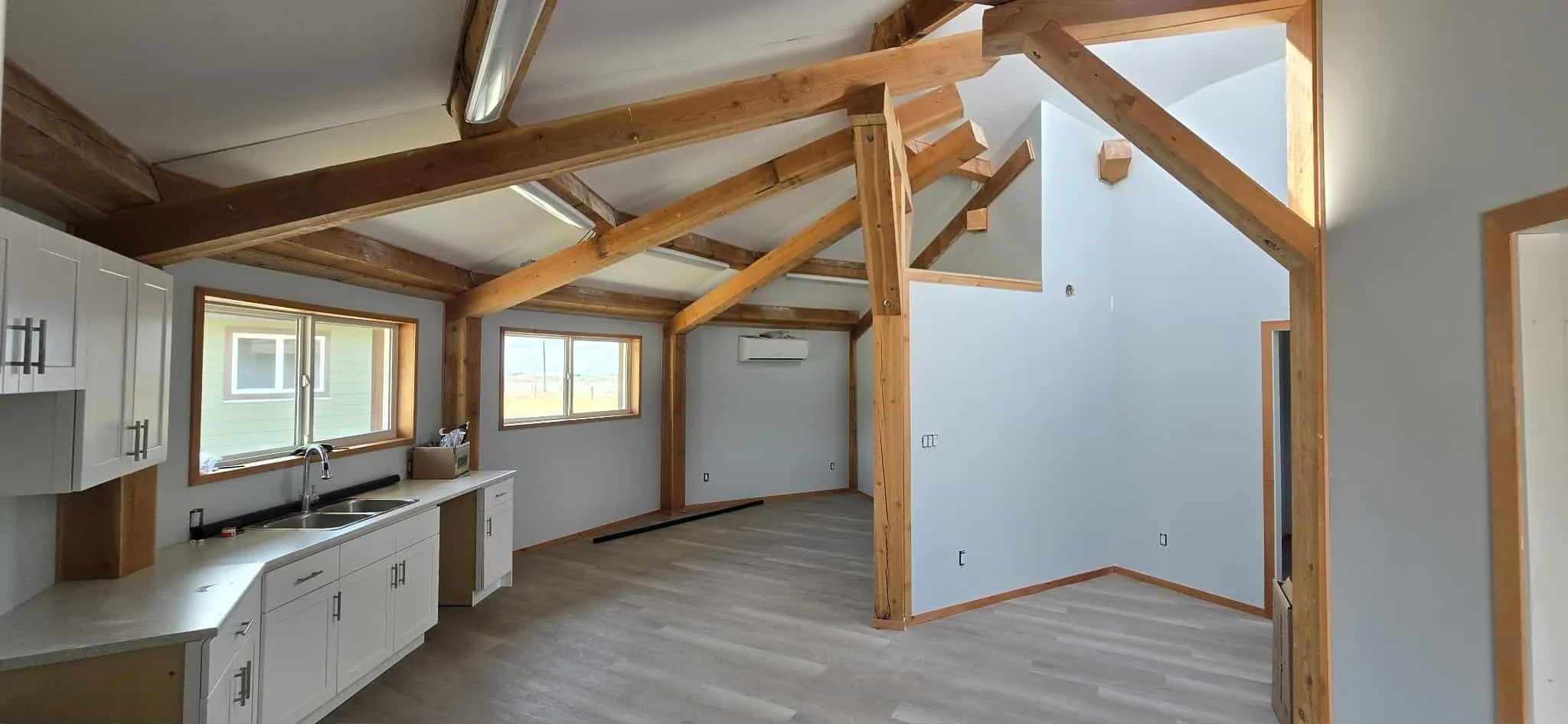 Interior Medium Skeetchestn Dodeca-Home