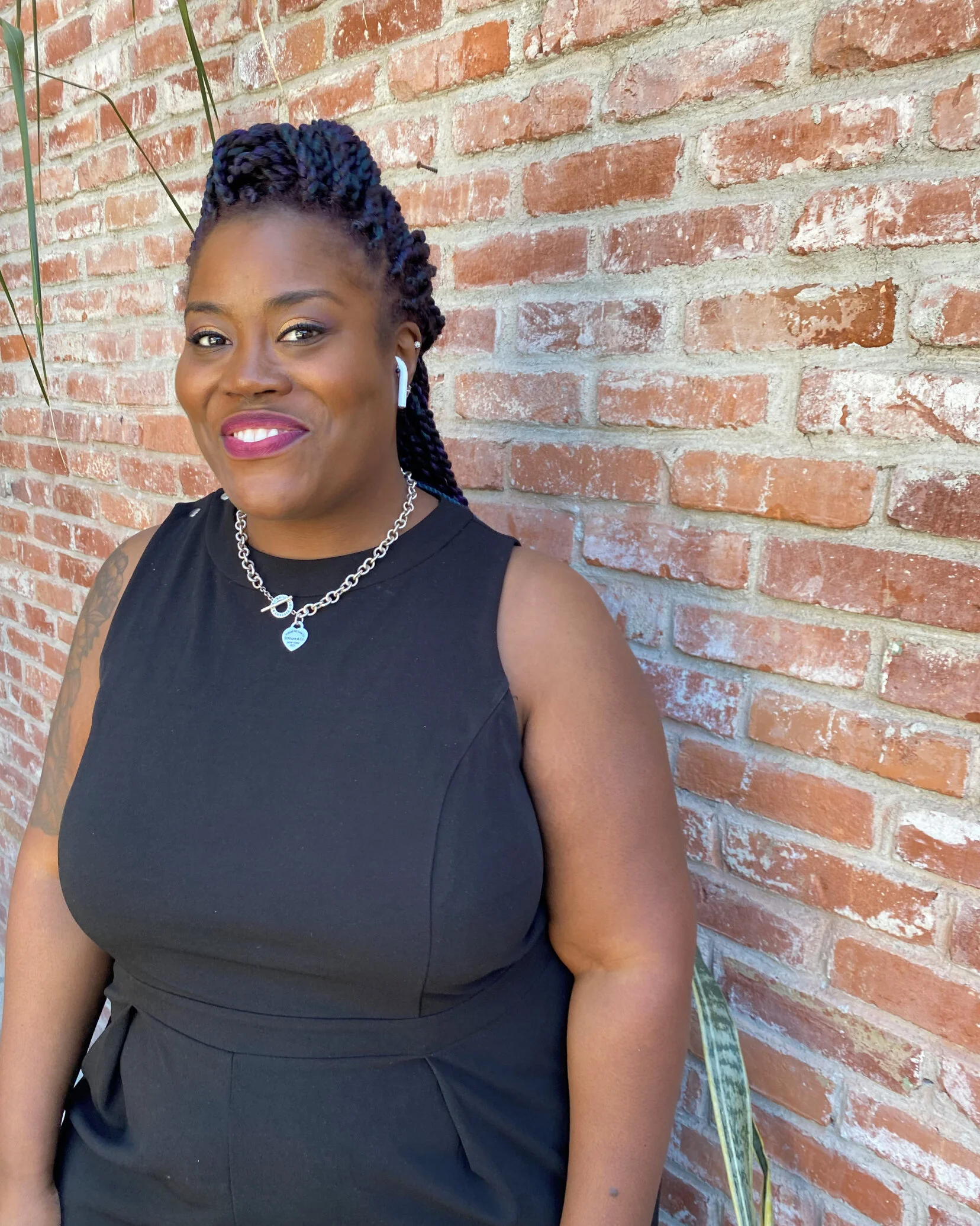 We have many new faces here, so I thought I&rsquo;d introduce myself!⁣
⁣
Hi, I&rsquo;m Alyssia and I&rsquo;m the Hair Seamstress! You already know that I know a thing or two about hair, how it's a fabric and some bomb dot com education. So I thought 