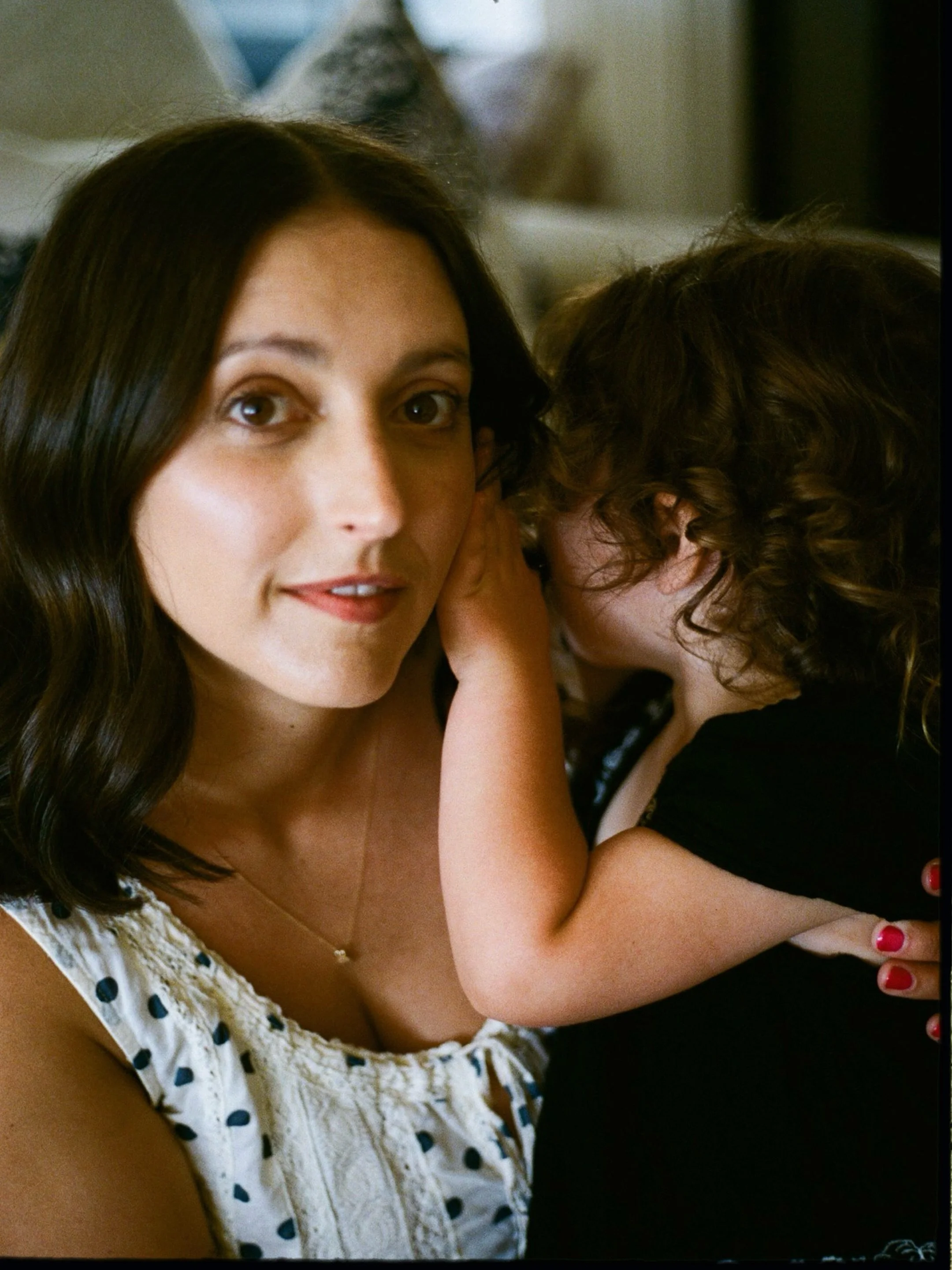 It can be easy easy as hanging out at home &hearts;︎
on film for the sweetest fam!

#35mm #35mmfilm #losangelesfamilyphotographer