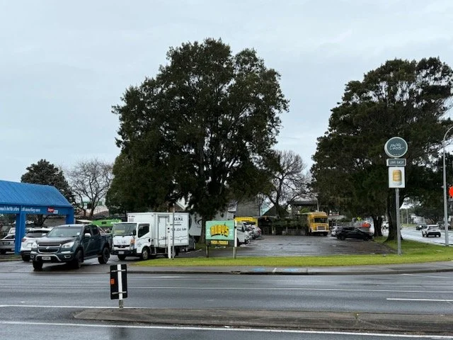 Lantern car park entry on Gravatt Road