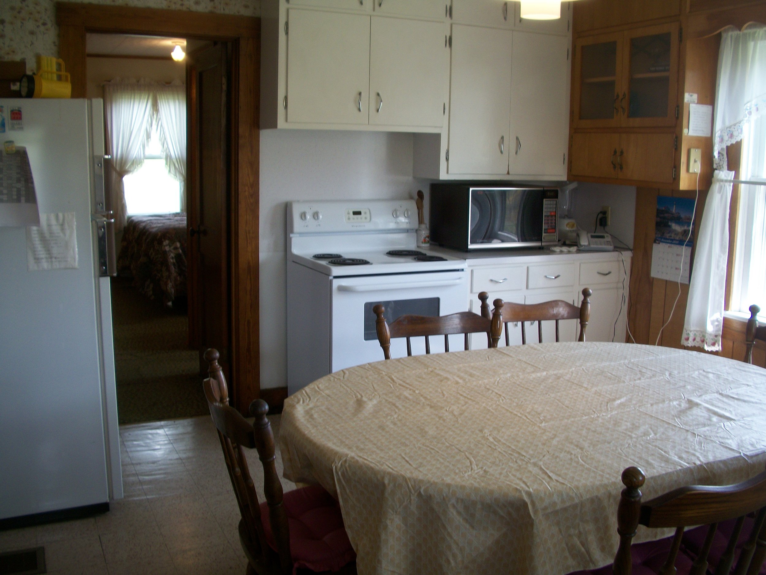 Mountain House 2 kitchen.jpg