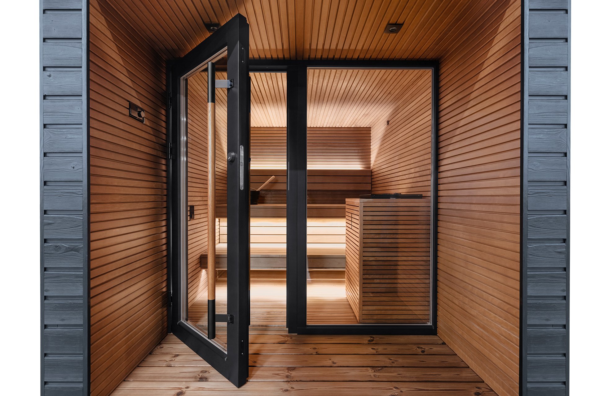 auroom-arti-outdoor-sauna-web-1920-9.jpg