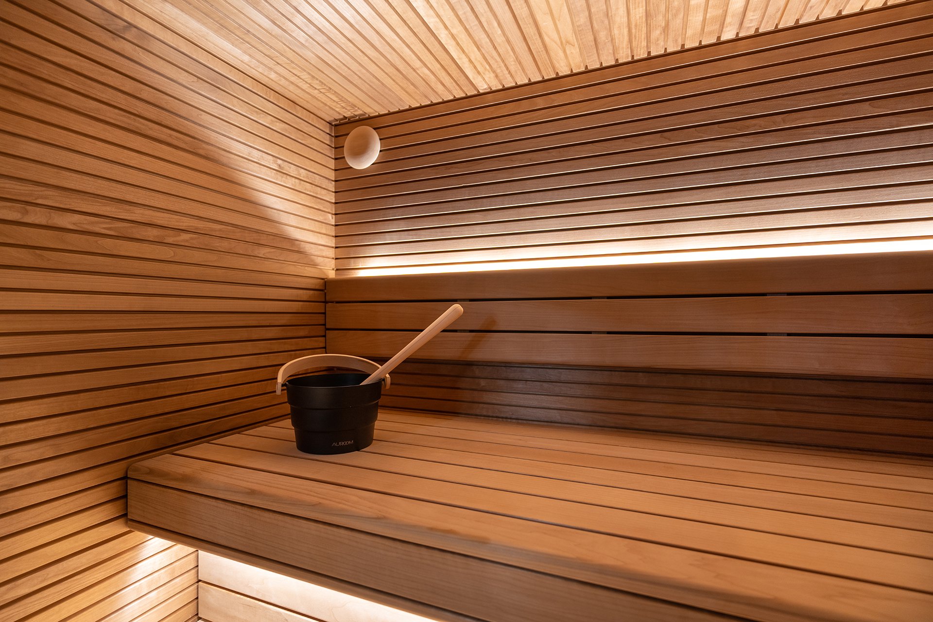 auroom-arti-outdoor-sauna-web-1920-2.jpg