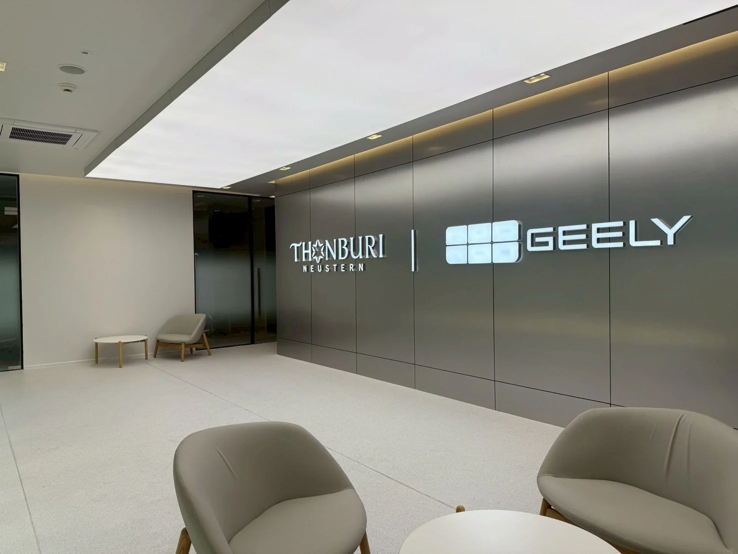 LINE_ALBUM_หน้างานก่อนส่งงาน Final_250917_5.jpg