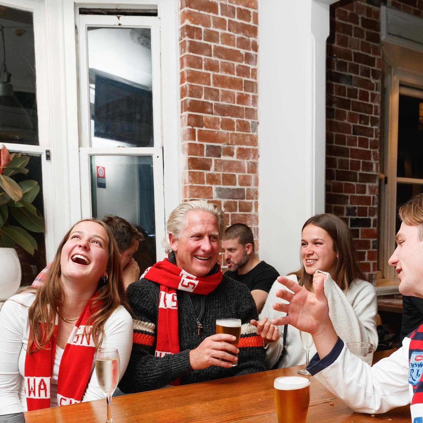 Come join us to watch the Swans smash the GWS Giants today at 1:45pm!&nbsp;❤️🤍 

We aren't taking bookings so first in best dressed!
 
Pssst jugs of London Lager are only $20&hellip;🤪