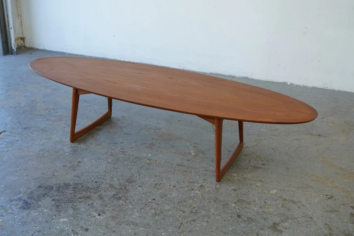 Danish Modern Moreddi Walnut Surfboard Coffee Table — Mid-Century