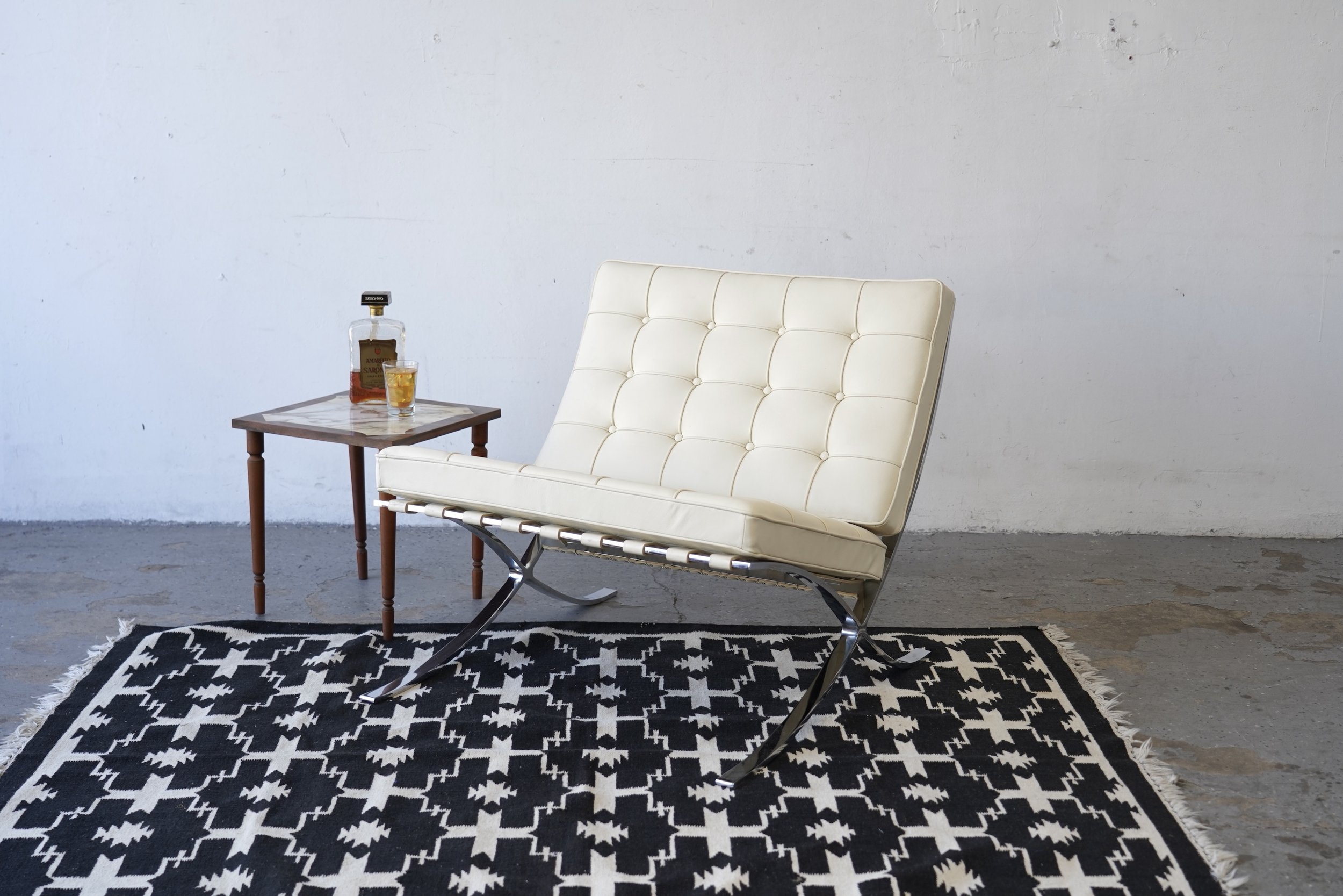 Vintage Knoll Barcelona Chair in Cream Leather and Polished Chrome by Ludwig Mies van der Rohe