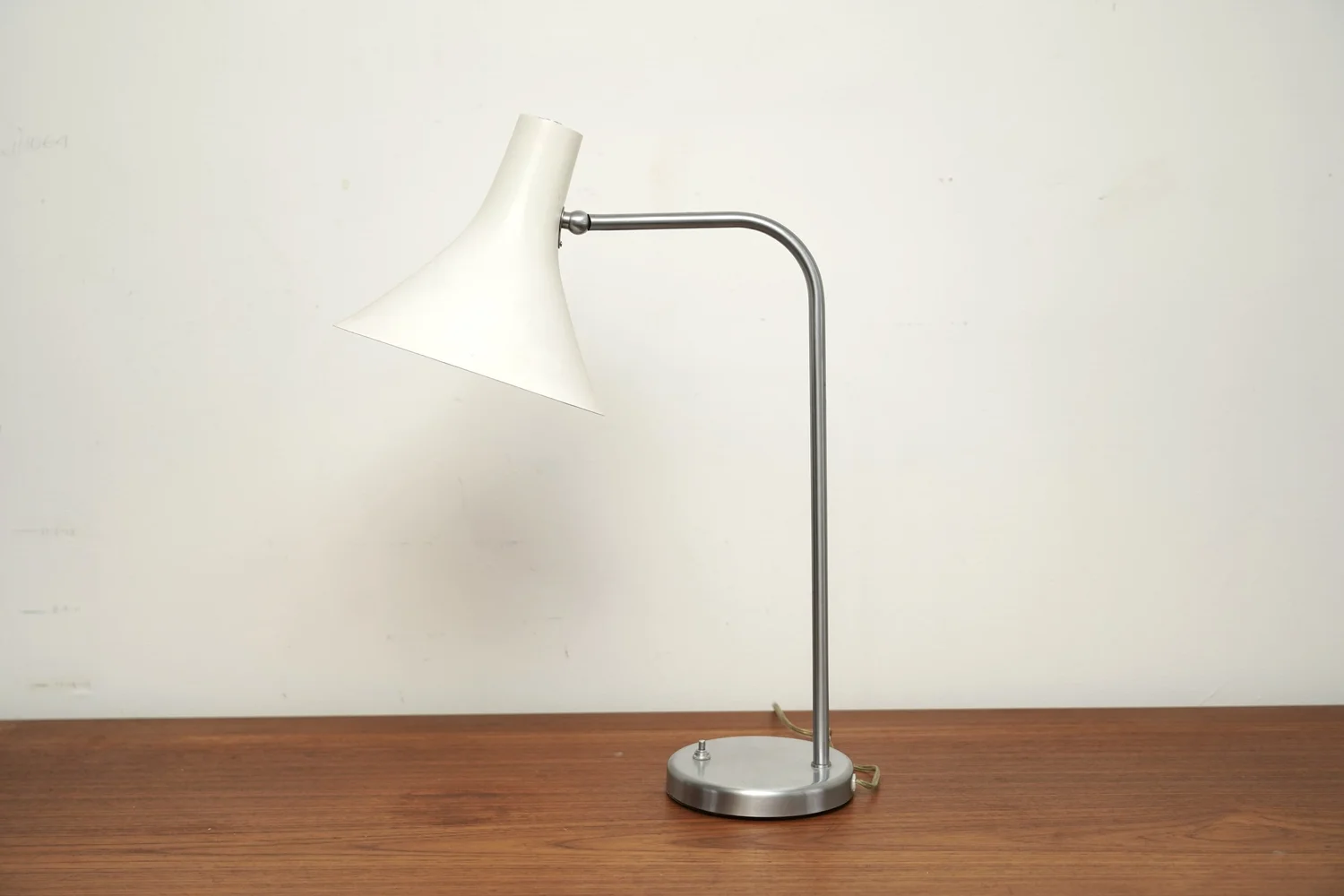 White & Chrome 1950's Mid Century Modern Greta Von Nessen Pivoting