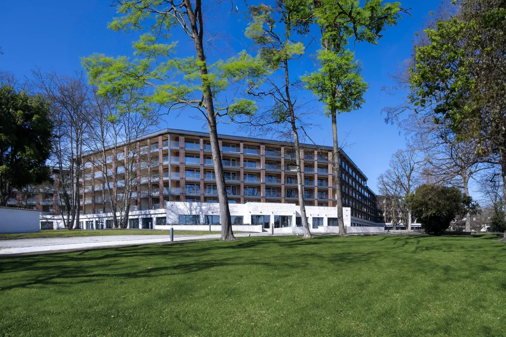 Hotel exterior shot-Buff-Medical-Resort-Constance-min.jpg