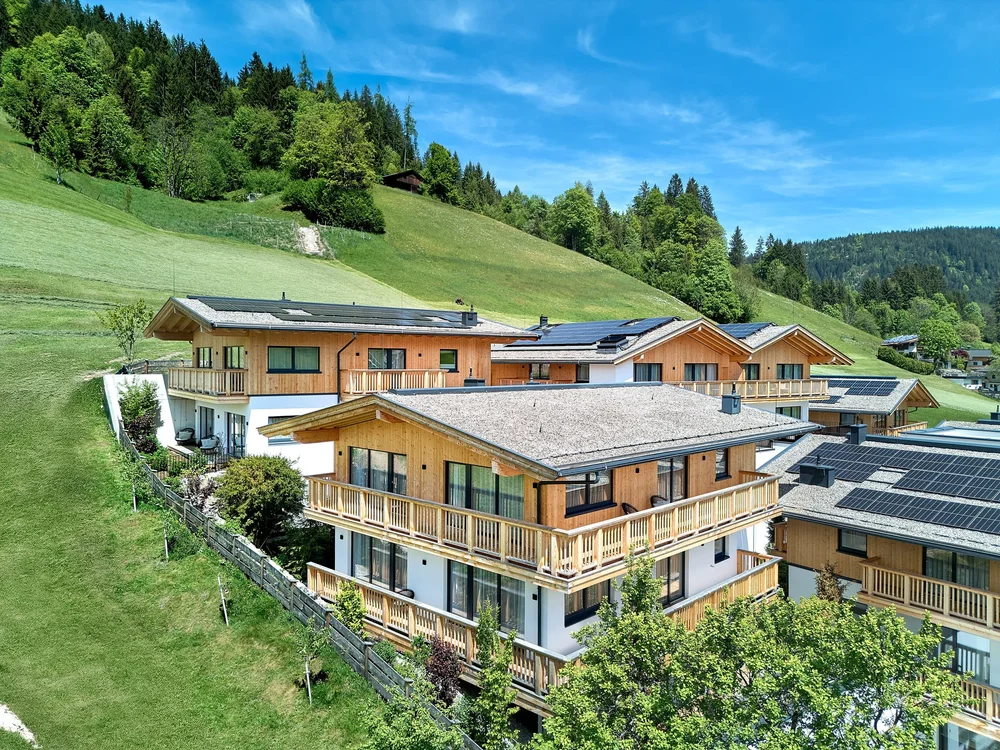 Mount Med Resort Wildschönau Tirol - Spa Chalet Suites Exterior (c) Michael Huber mmr25_3316_p-min.jpg