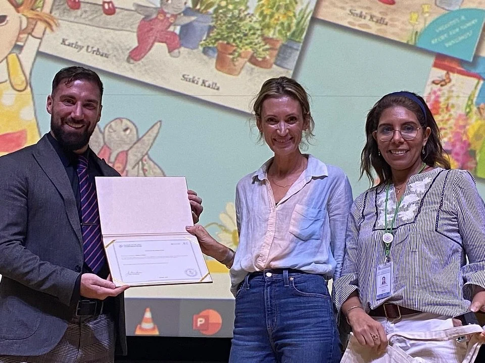 What an amazing time I had visiting Emirates National Schools Dubai! 

Such gracious hosts, and I felt so welcome. A special thank you to the head of schools for the lovely certificate of appreciation and thoughtful gift bag.

It was pure joy watchin