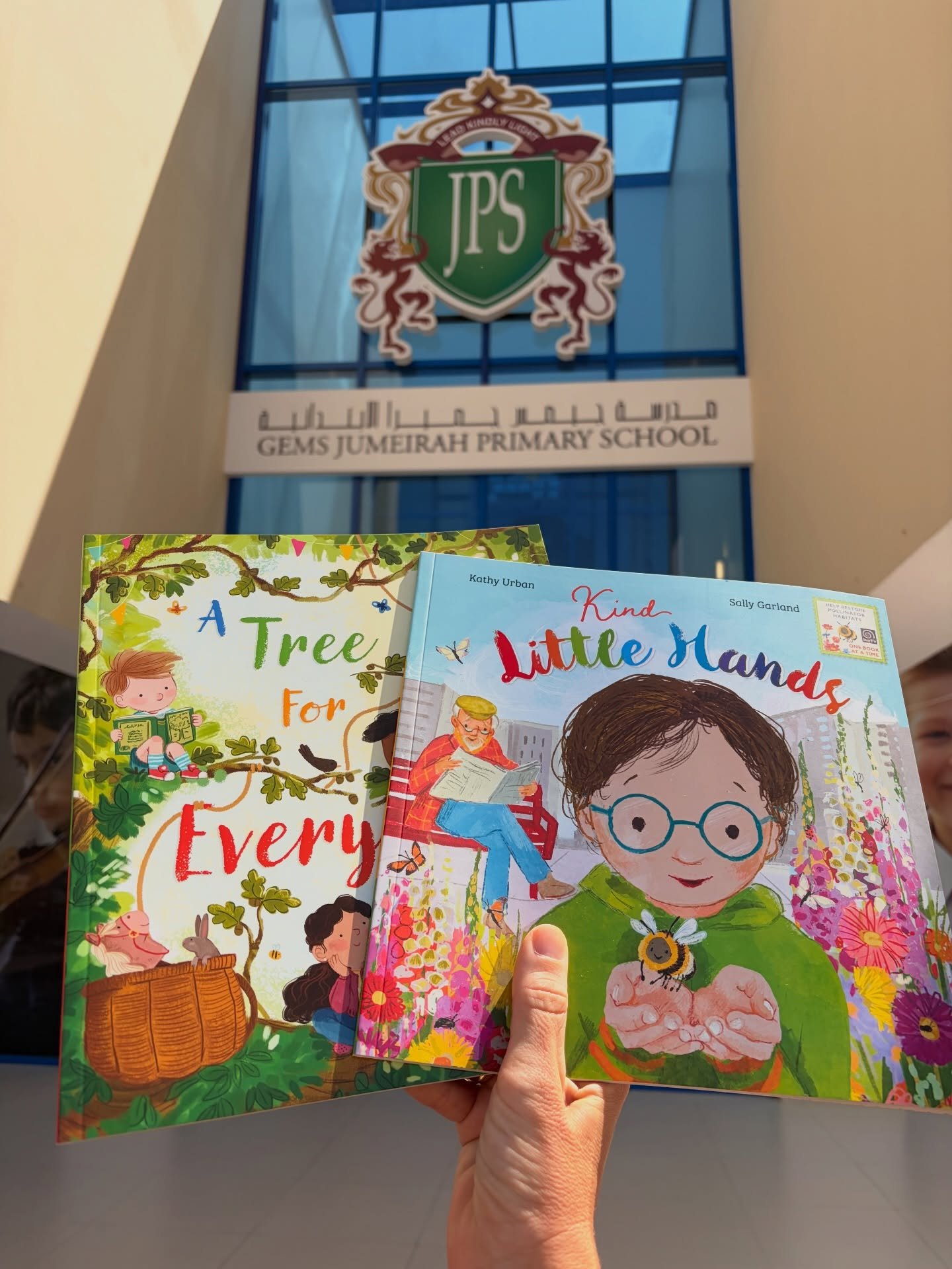 Happy Summer, dear storylovers!

Thank you @jpsdubai for being part of an unforgettable year of reading adventures, thank you for listening, for your questions and enthusiasm, thank you for your kindness. 

This past week was a wonderful culmination 