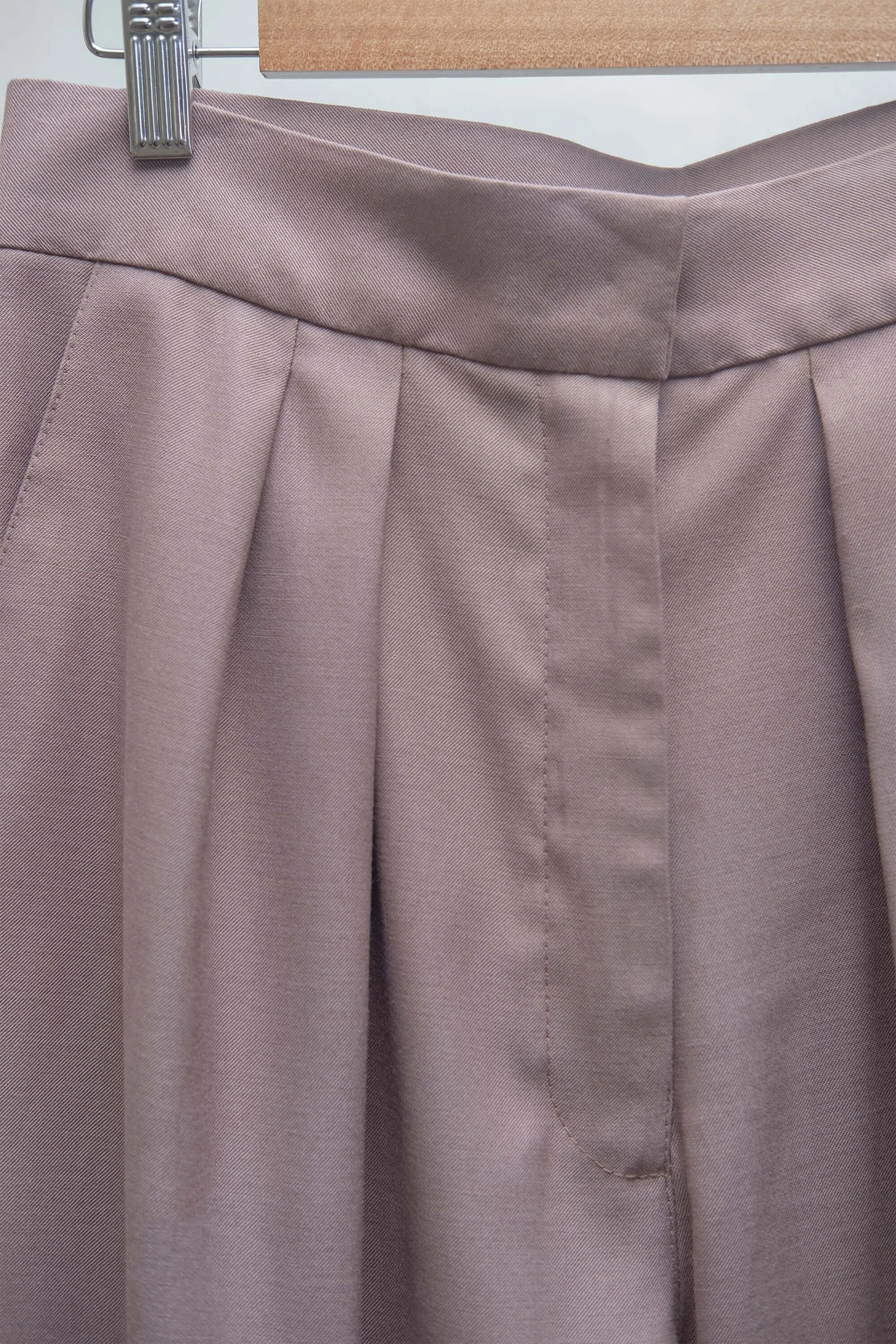 Double-tuck wide trousers