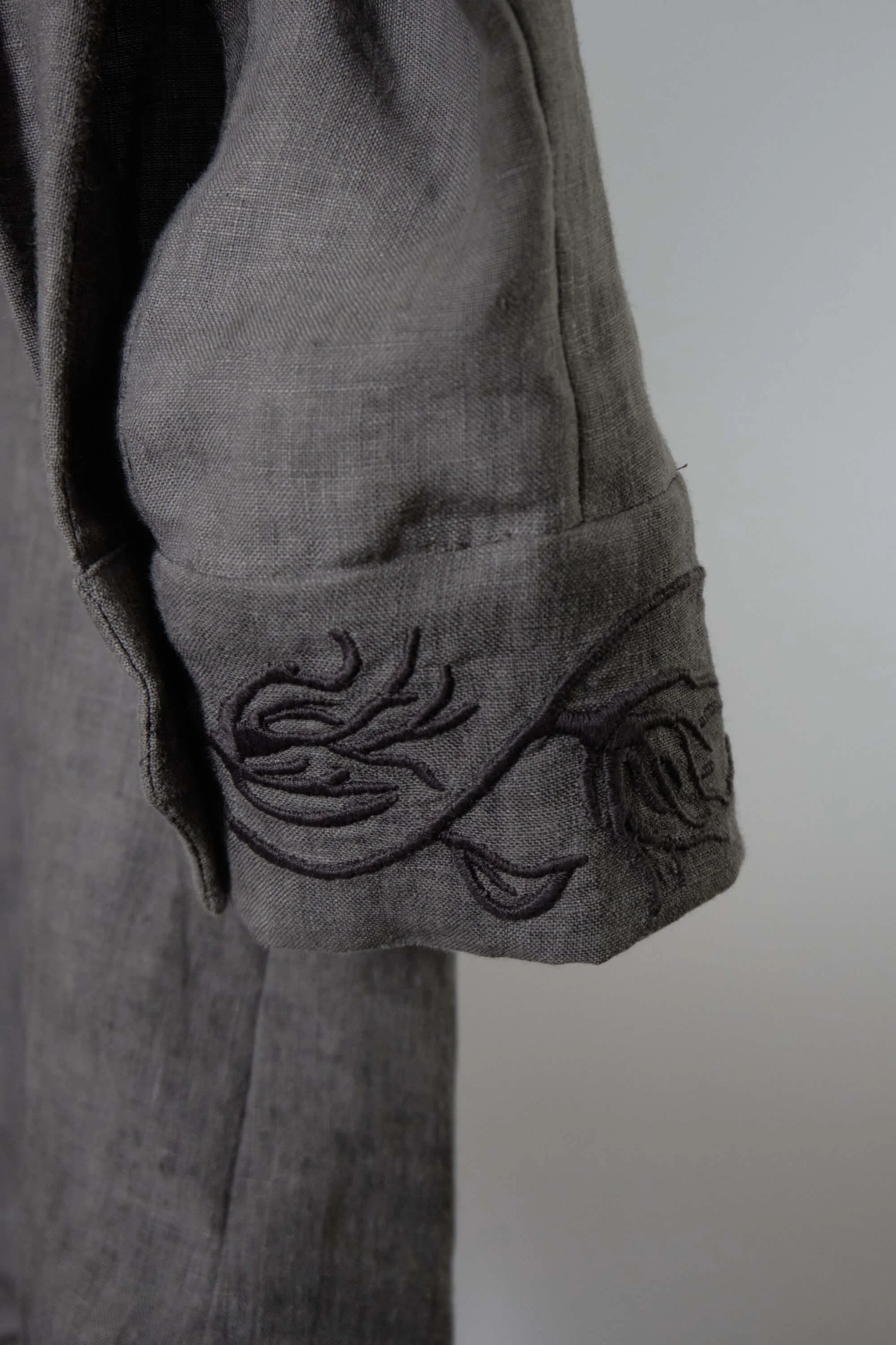 Mens Smoke Grey Linen Placket Shirt close (9).jpg