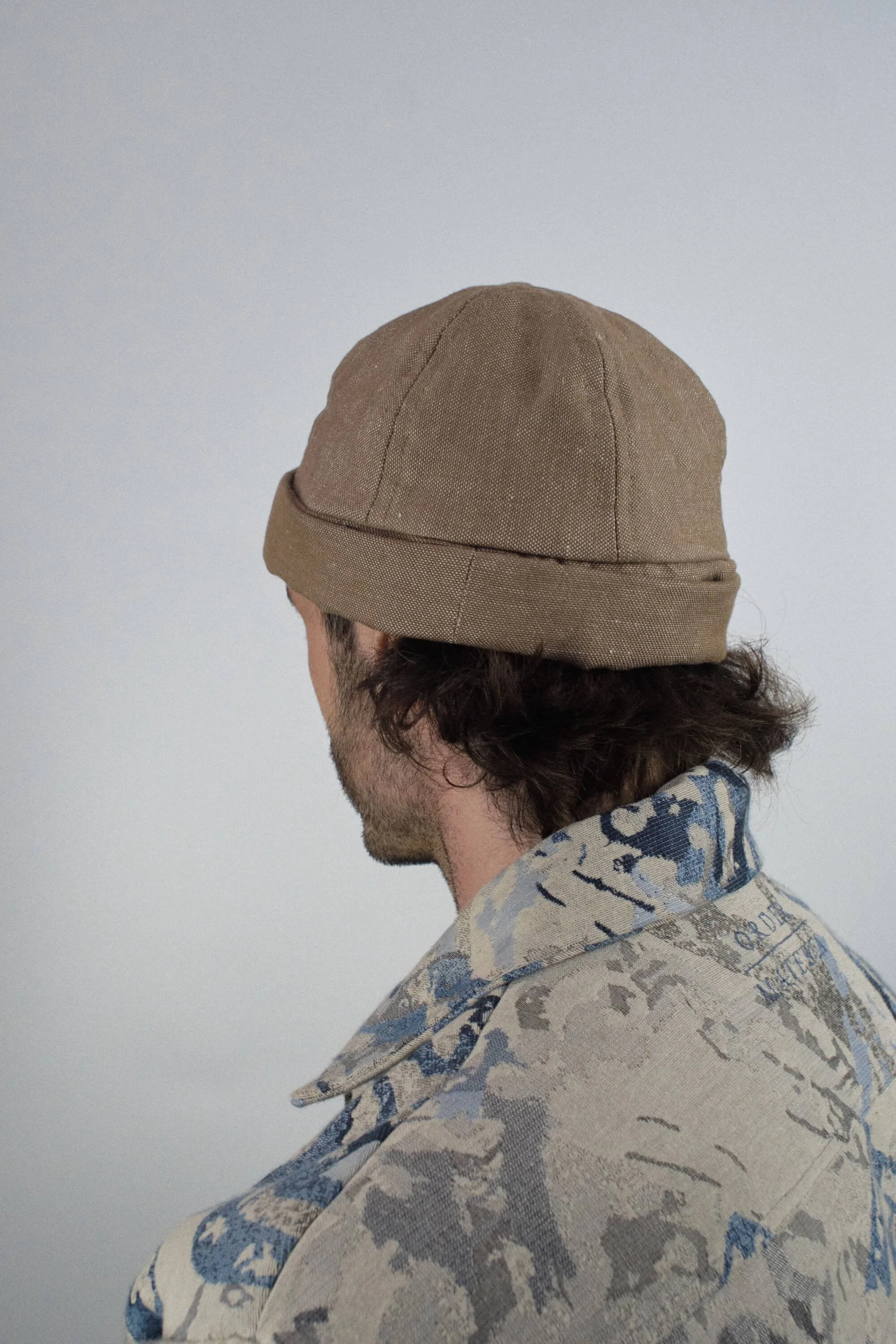 Order Materia Docker Hat Khaki Linen Model Blue OM (1).jpg