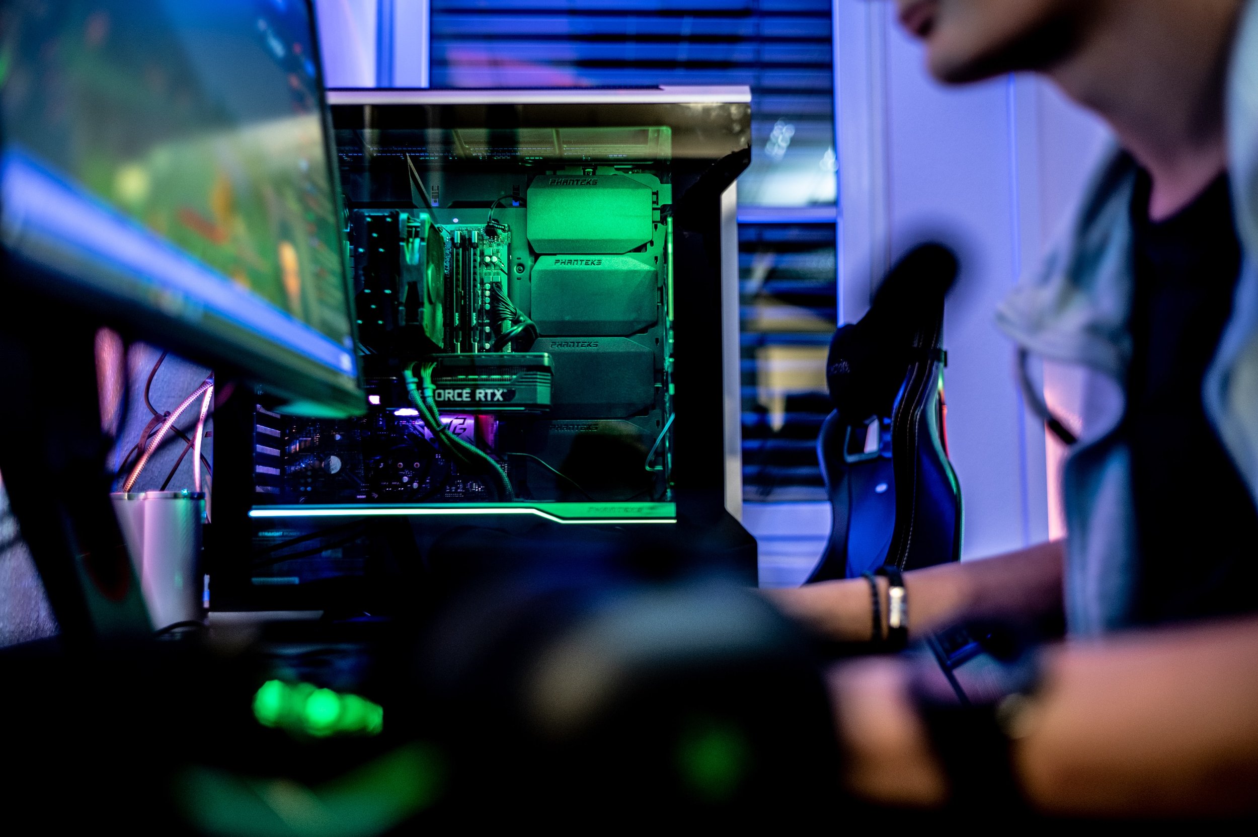 Gaming computer Stock Photos, Royalty Free Gaming computer Images