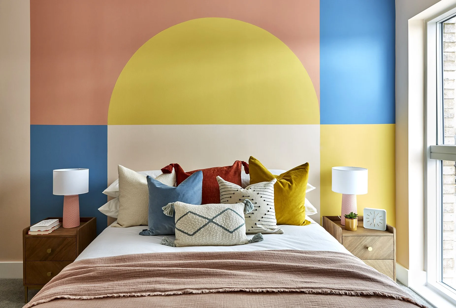 MIAMI INSPIRED CONCEPT APARTMENT