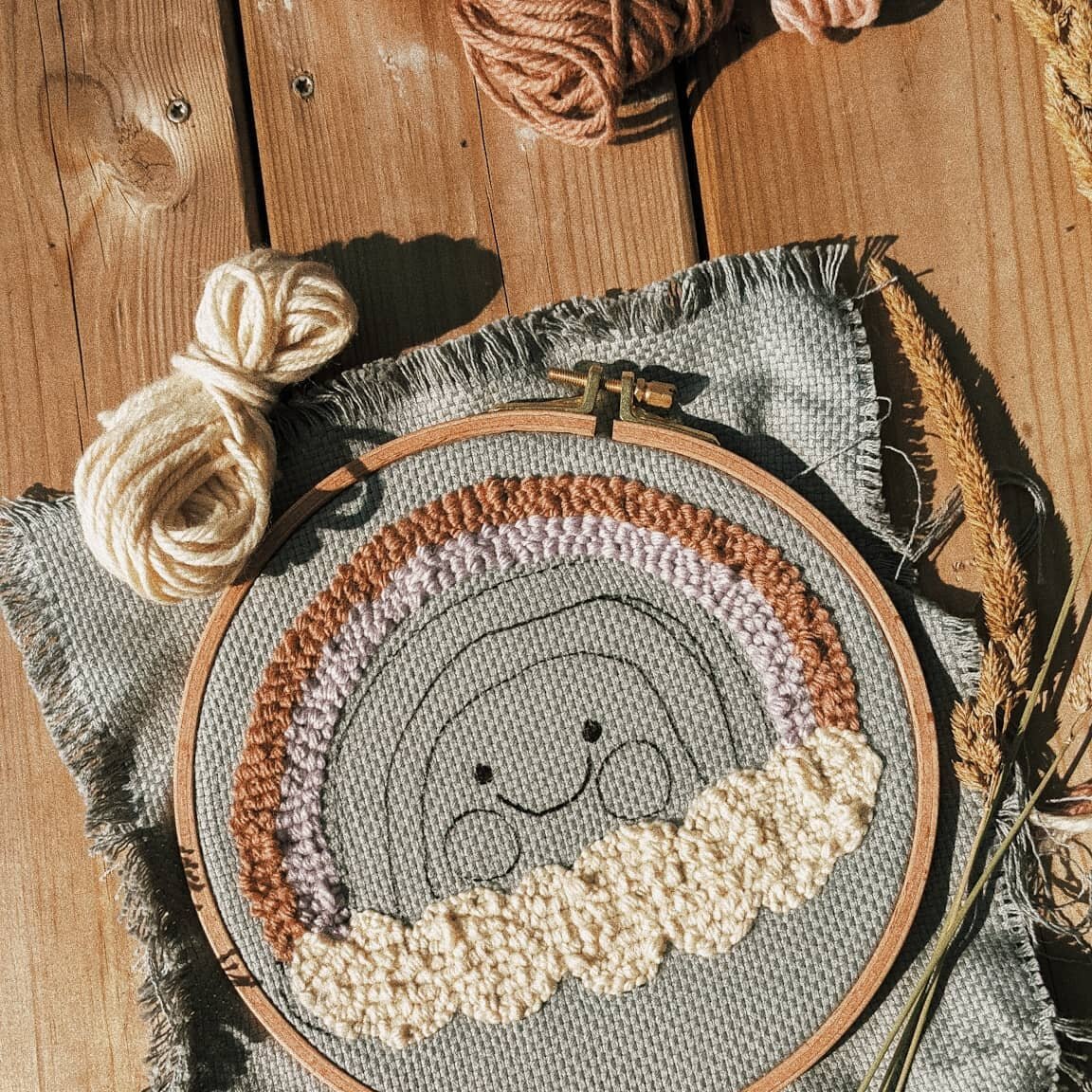 #workinprogress 
Transferring some super simple illustrations to real life
.
.
.
#punchneedle #diy #illustration #handcrafted #rainbow