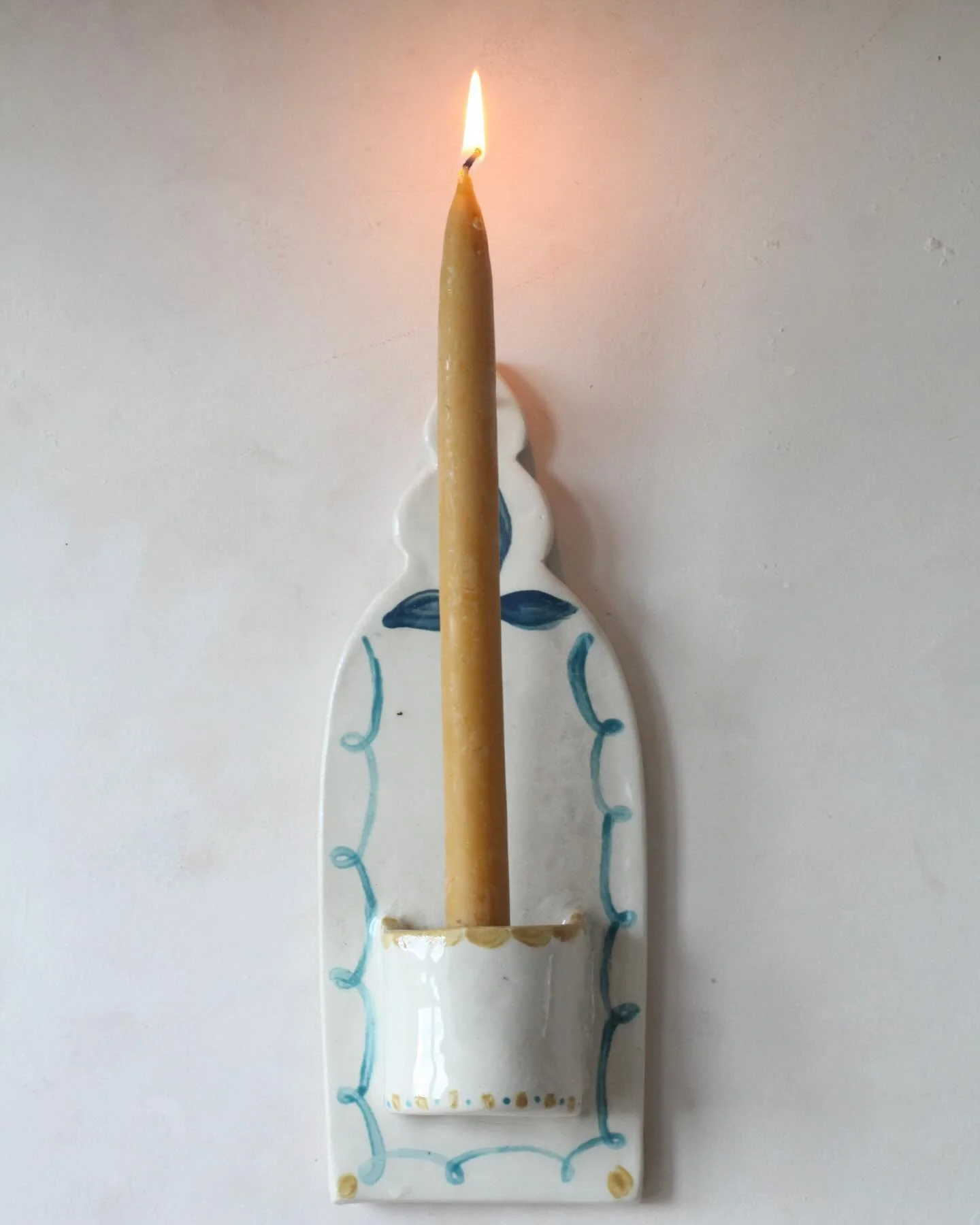 Hi lovely STILL people. I hope you&rsquo;re all well. 

I wanted to share a little piece of my creative journey with you&hellip;.

For 10 years I was a florist, working in London. When we moved to Somerset, Covid happened and I had two young kids so 